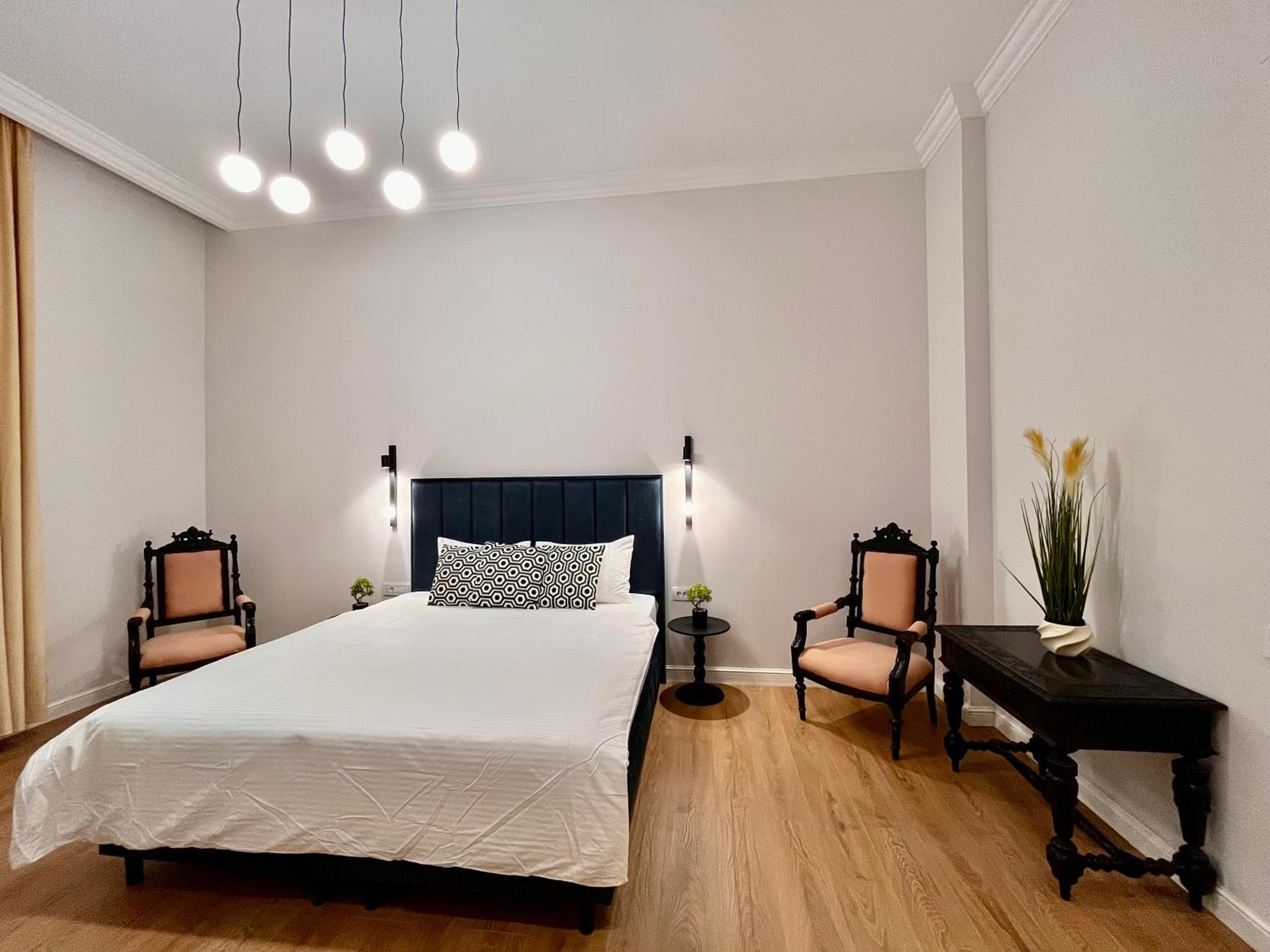 The City Retreat Apart-Hotel