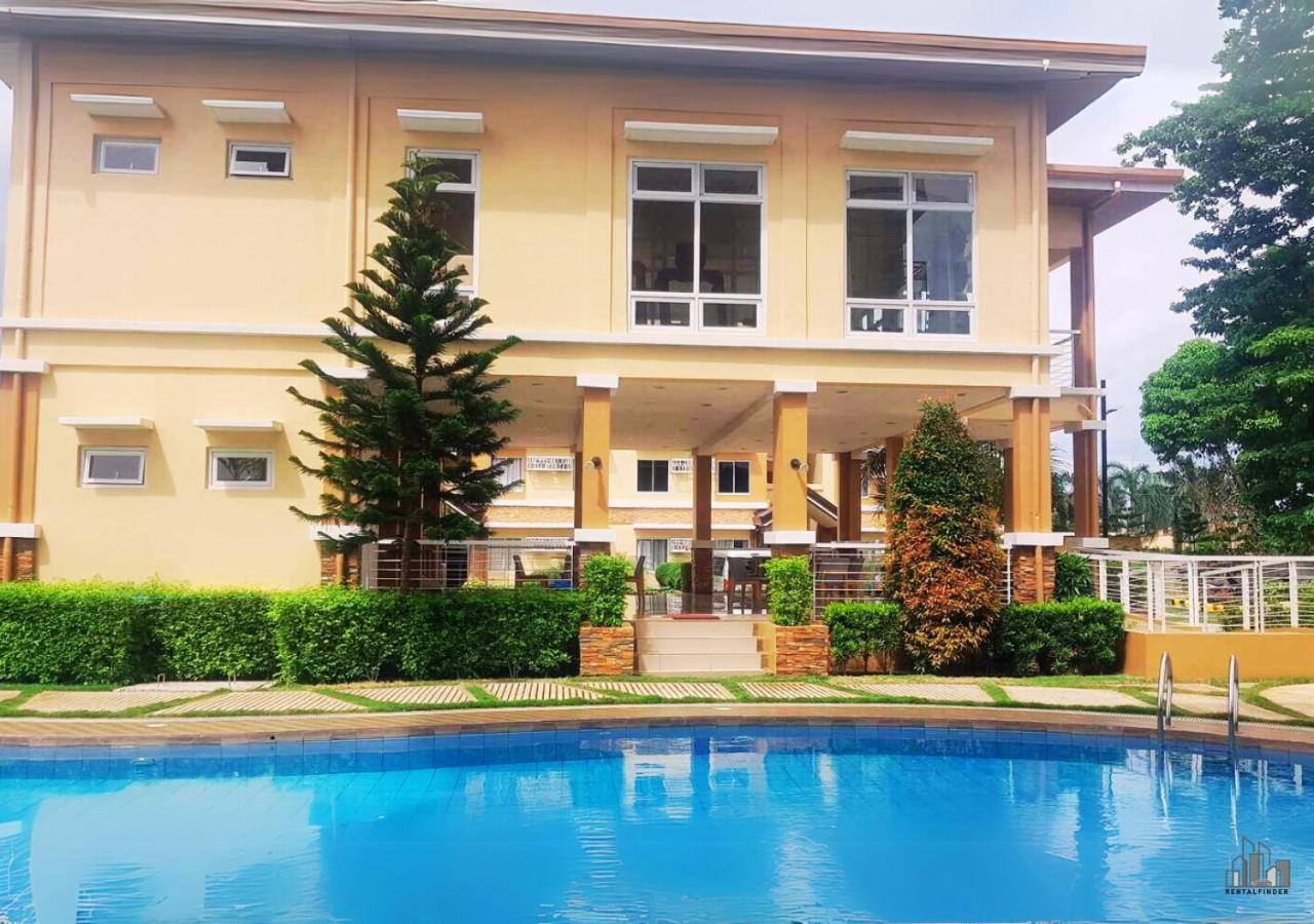 Palawan 2BR Summer Homes with a Balcony, FREE Pool, Gym, Parking - B2 5MoonstoneA
