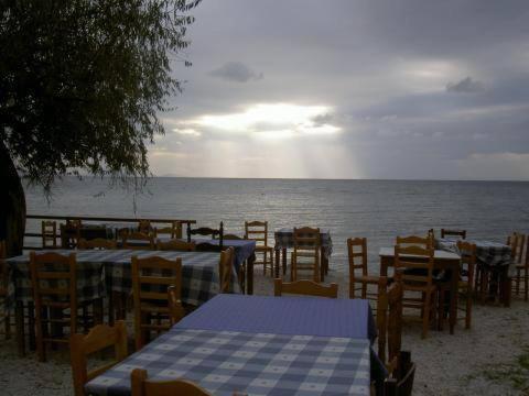 Apartments Zoumperi