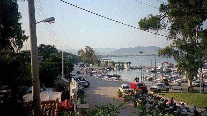 Apartments Zoumperi