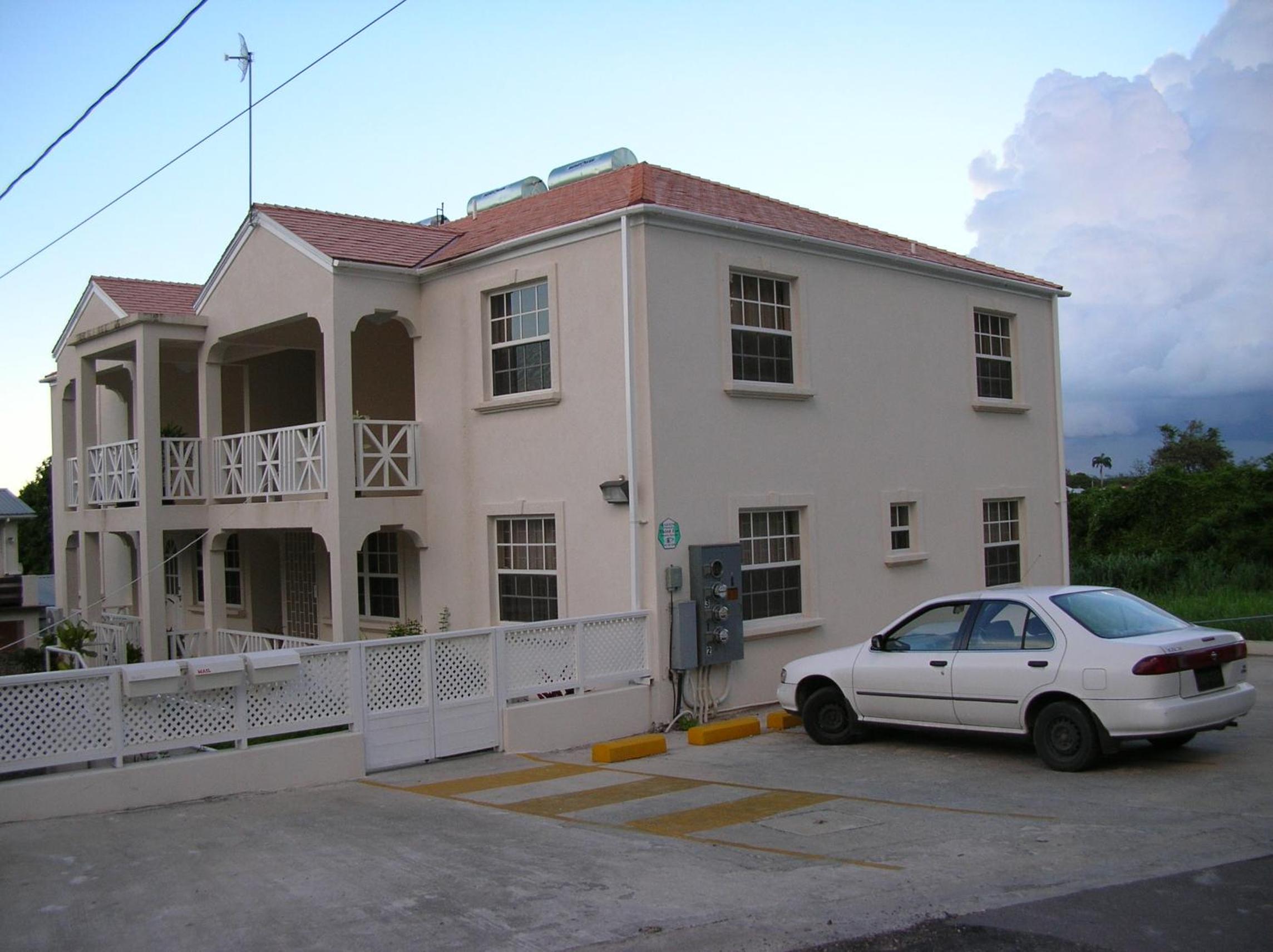 Hotel AnnJenn Apartments - Image 1
