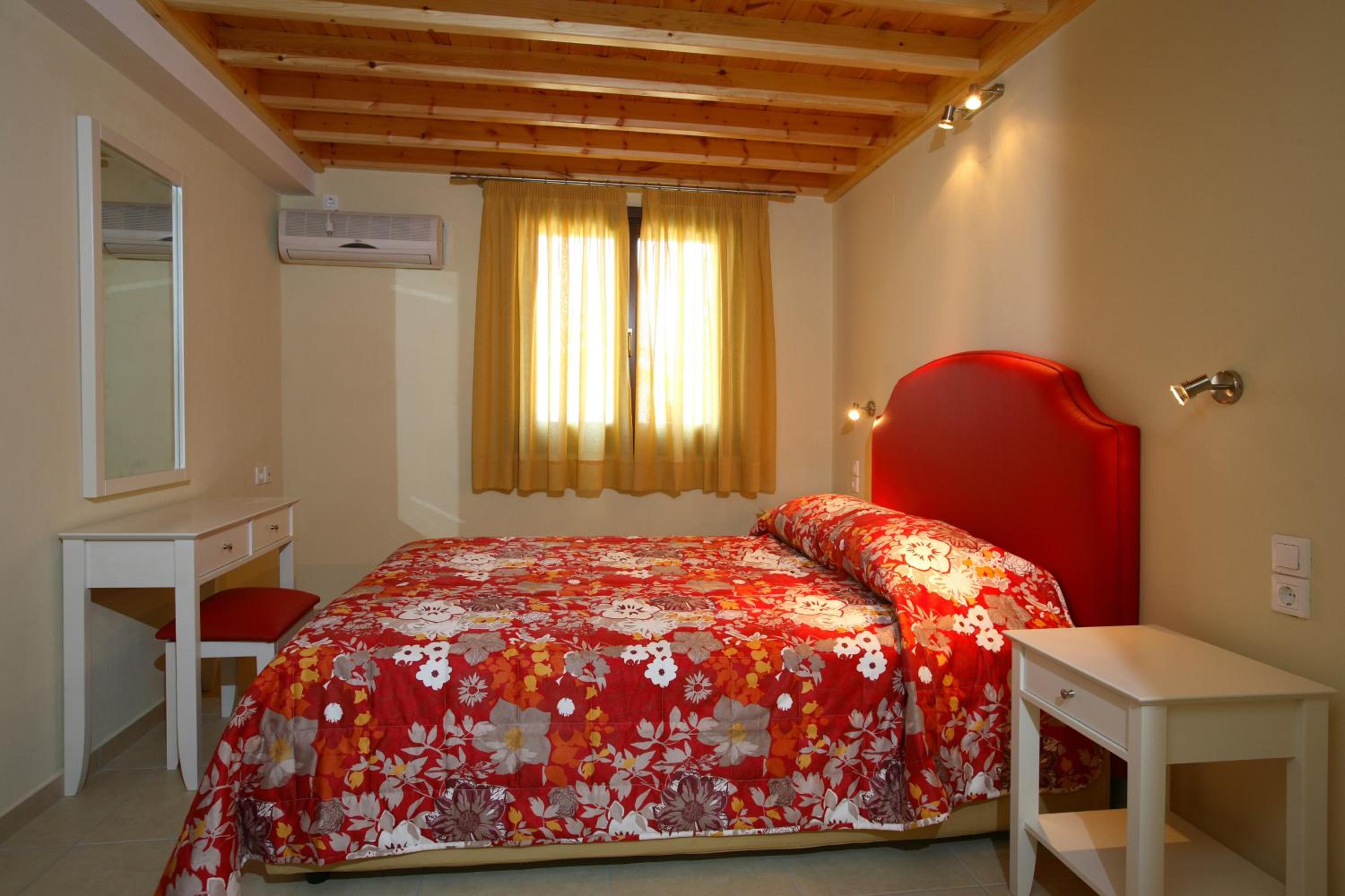 Porto Skopelos Villas photo 2