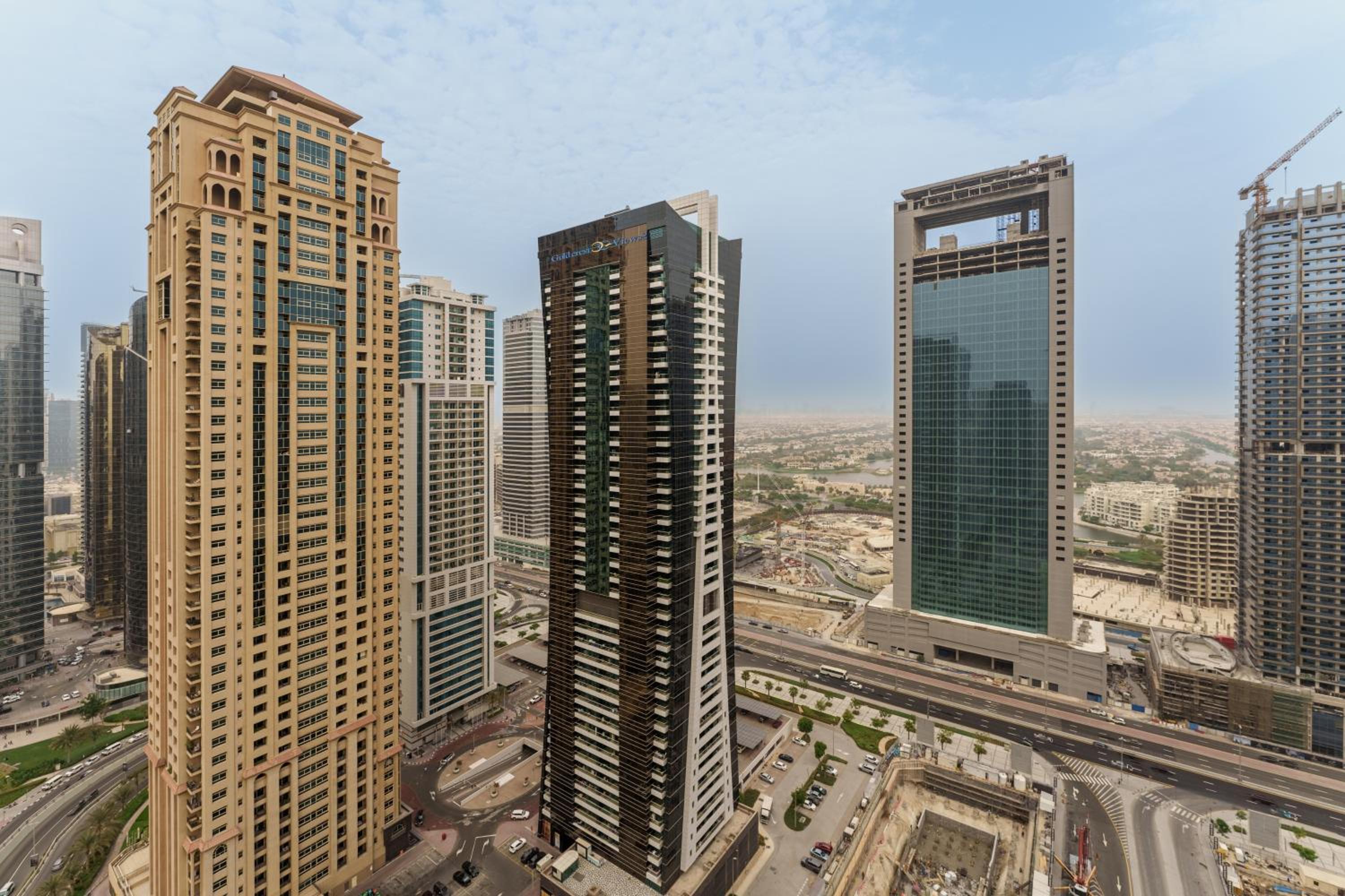 Maison Privee - Modern Living with Premium Amenities close to Marina