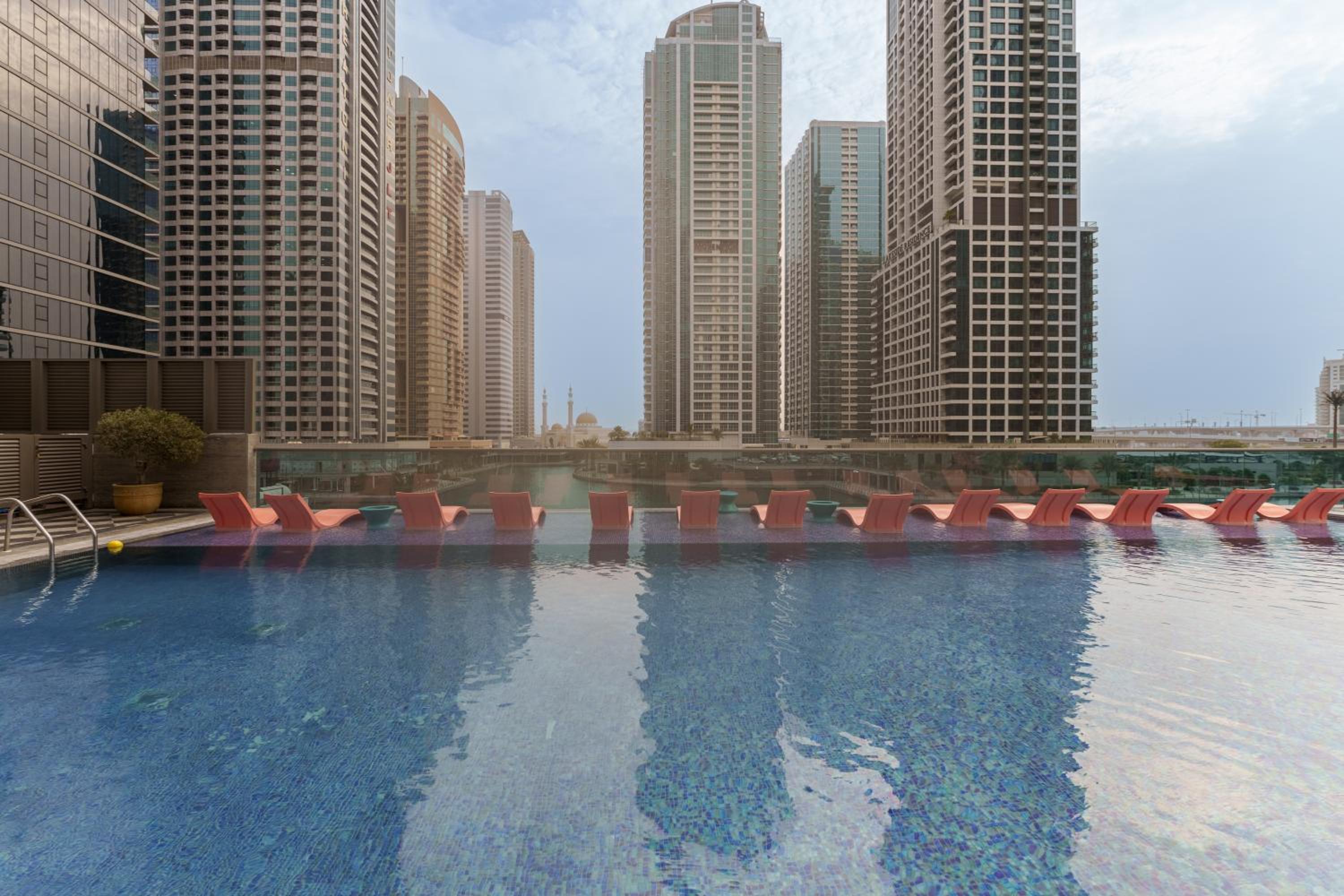 Maison Privee - Modern Living with Premium Amenities close to Marina