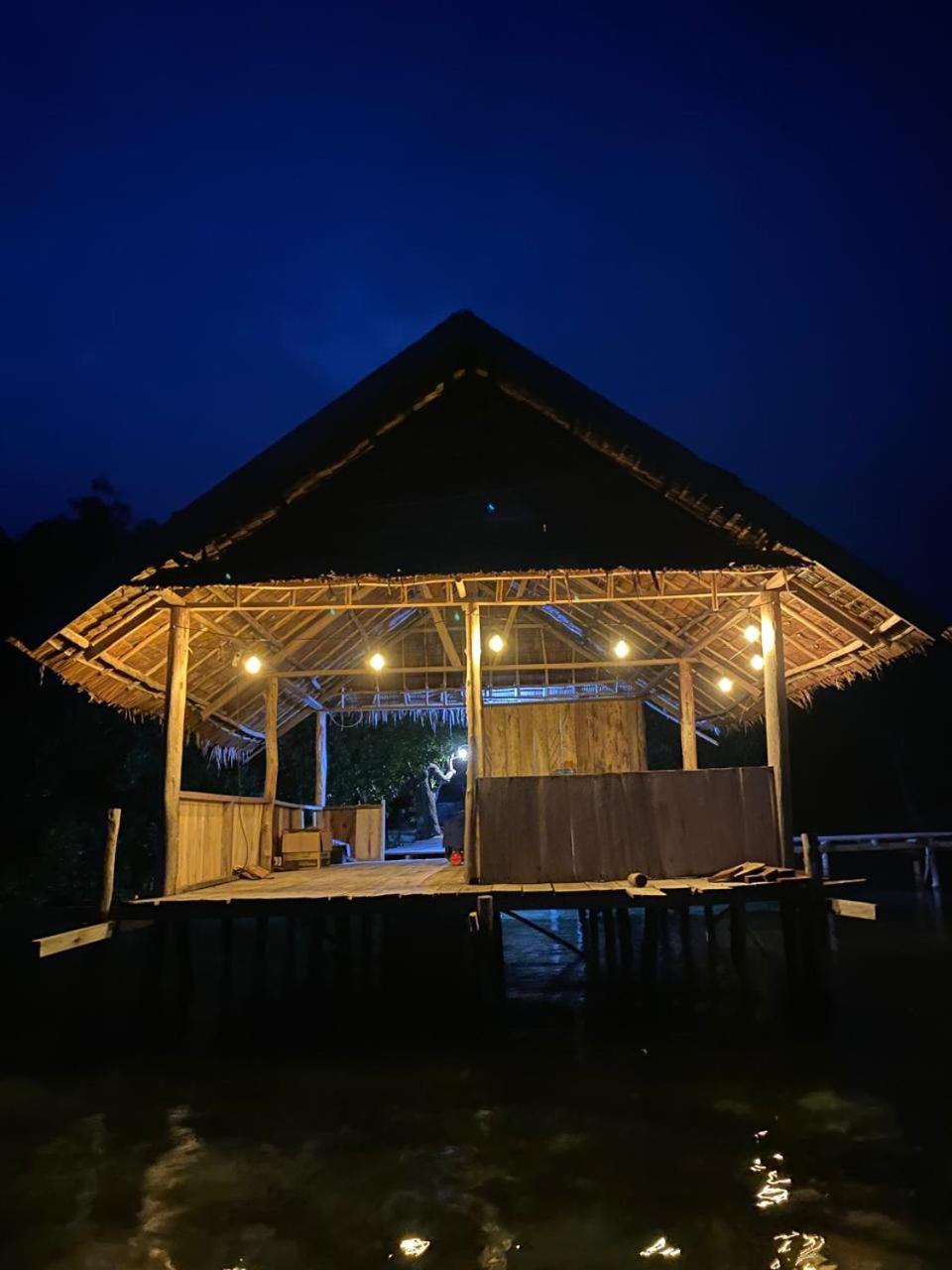 Senjahomestayrajaampat