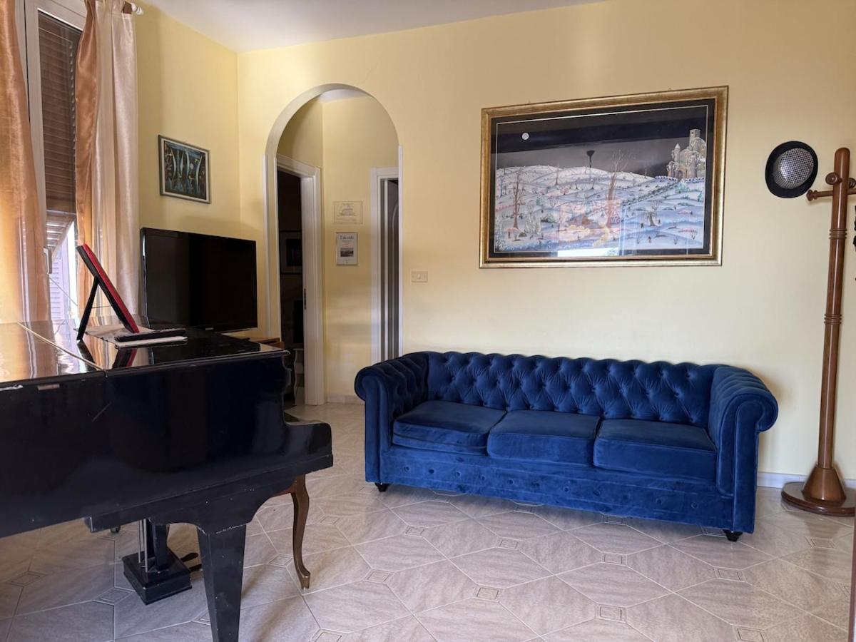 HOST4U - Vista Meravigliosa su Imperia - The Piano Apartment