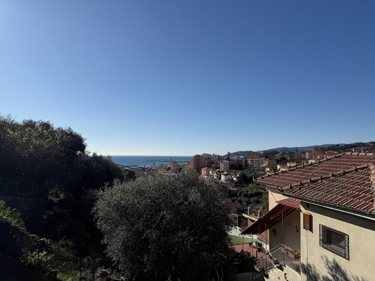 HOST4U - Vista Meravigliosa su Imperia - The Piano Apartment