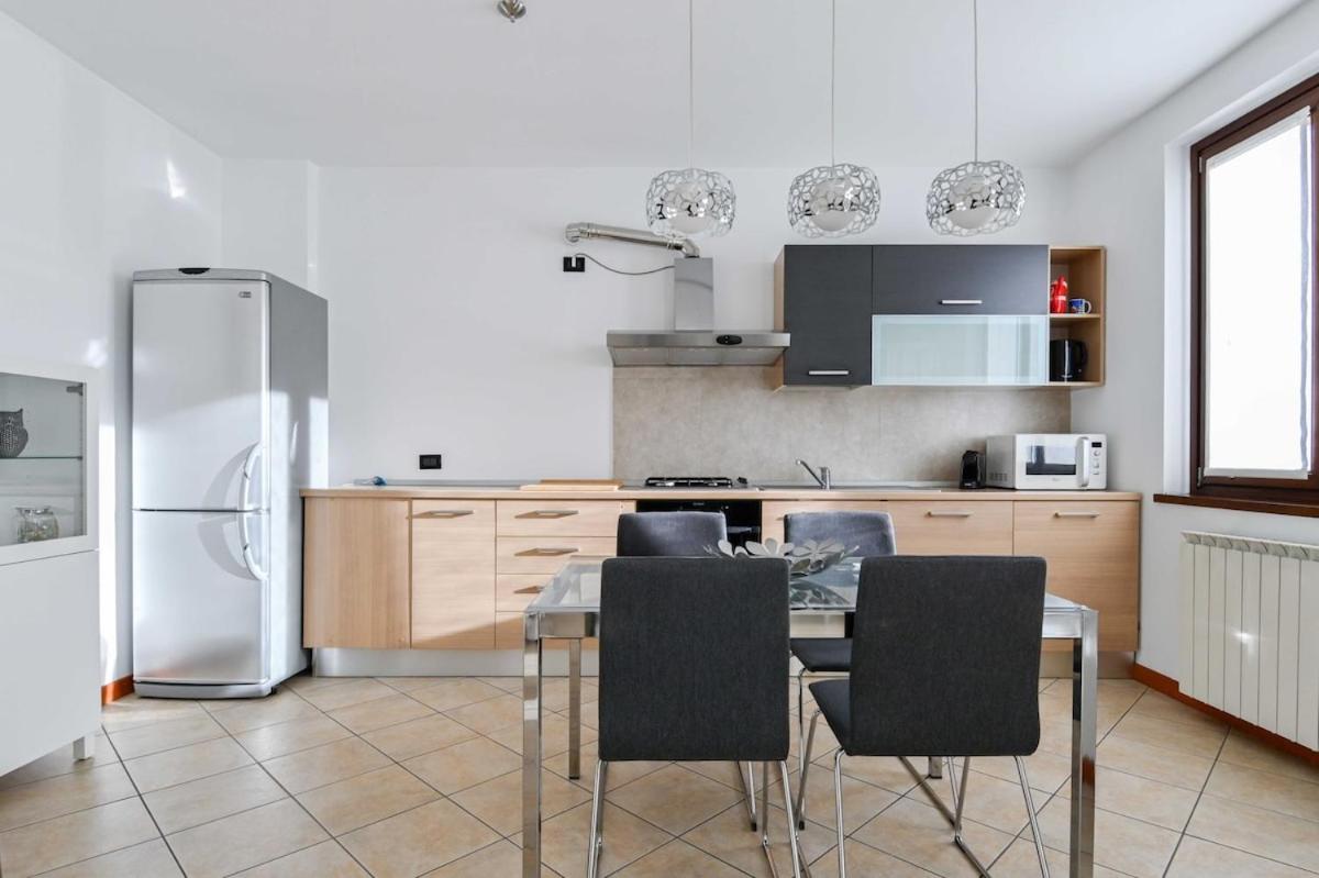 HOST4U - CASA PIERINA Vista Lago d'Iseo