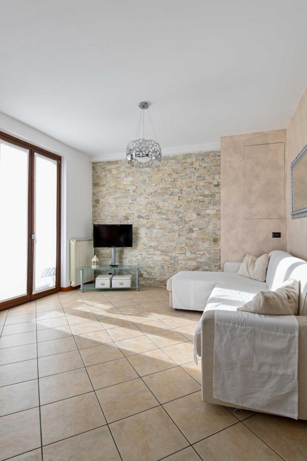 HOST4U - CASA PIERINA Vista Lago d'Iseo