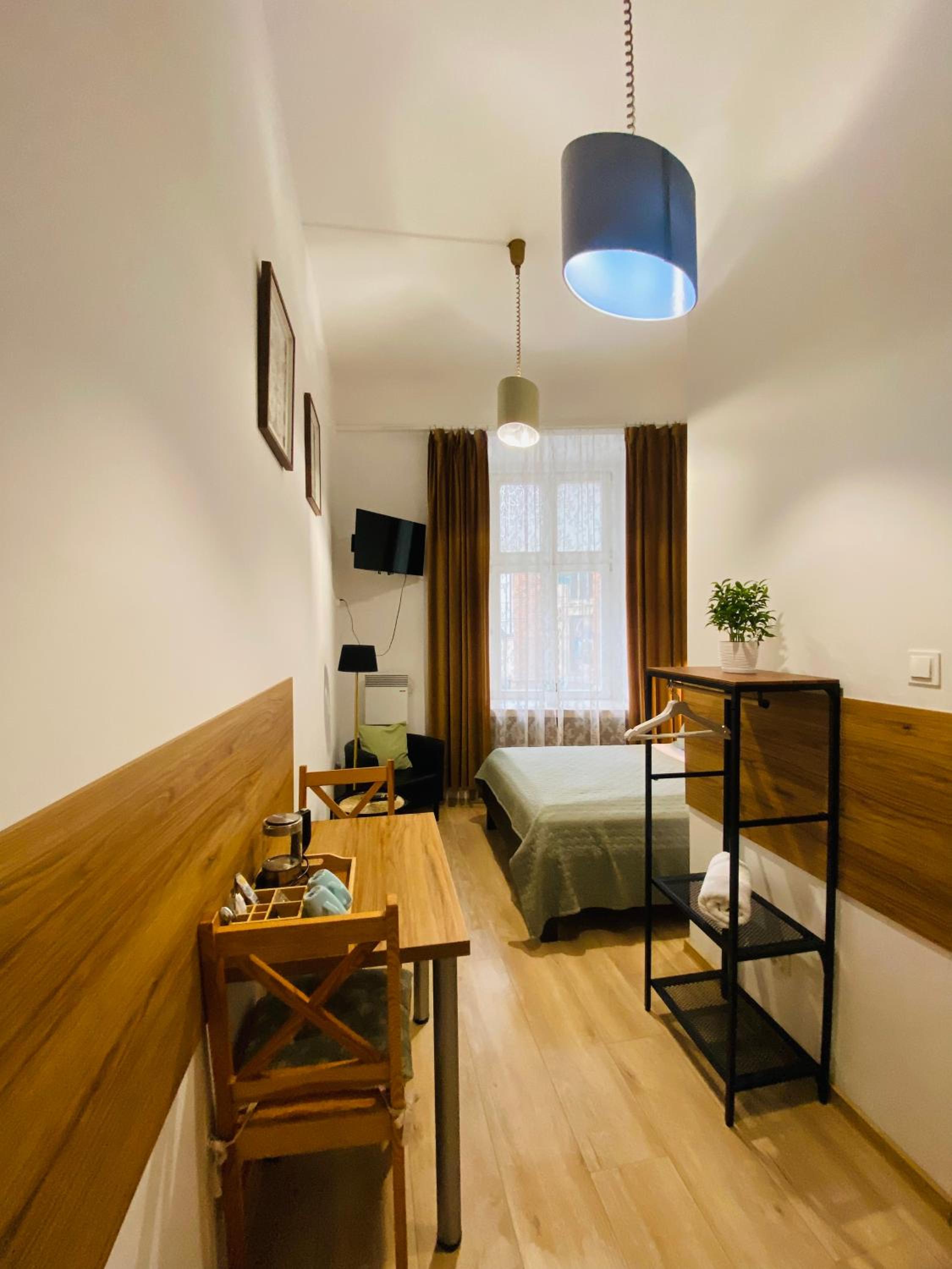 Krakow Apartments & Rooms