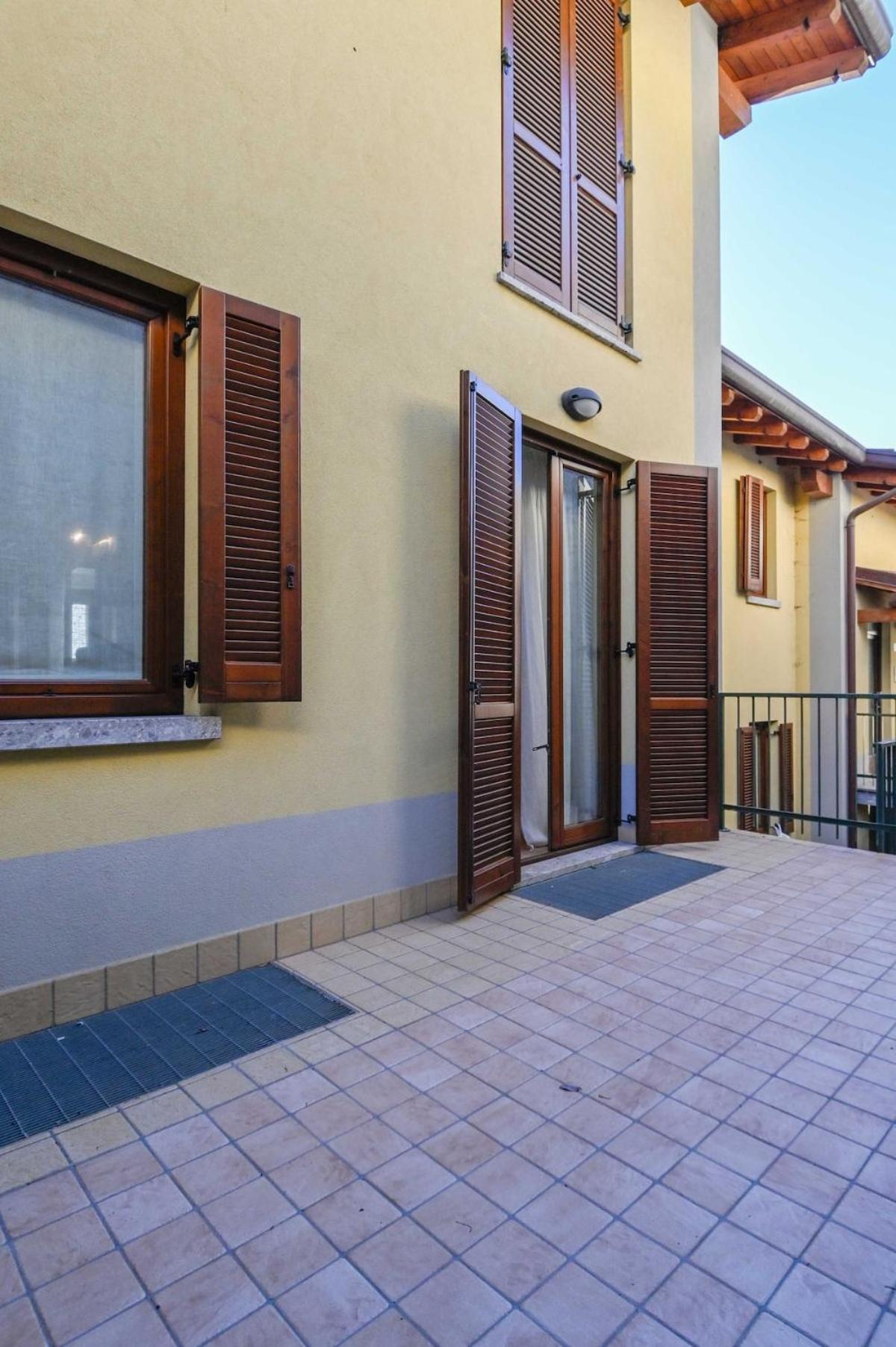 HOST4U - CASA PIERINA Vista Lago d'Iseo
