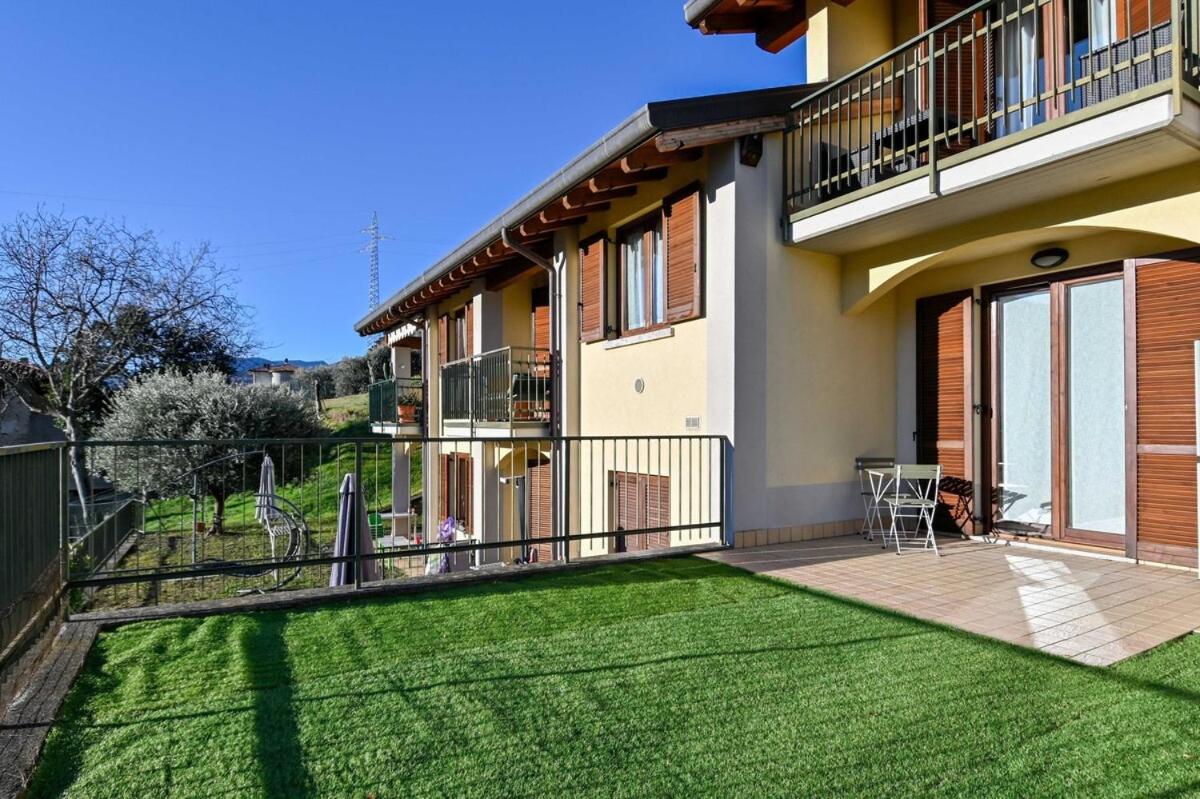 HOST4U - CASA PIERINA Vista Lago d'Iseo