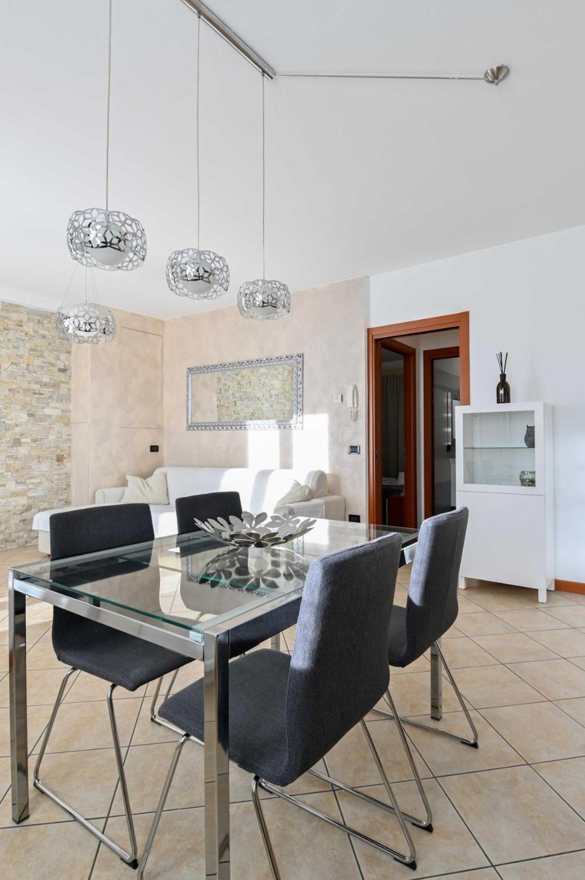 HOST4U - CASA PIERINA Vista Lago d'Iseo