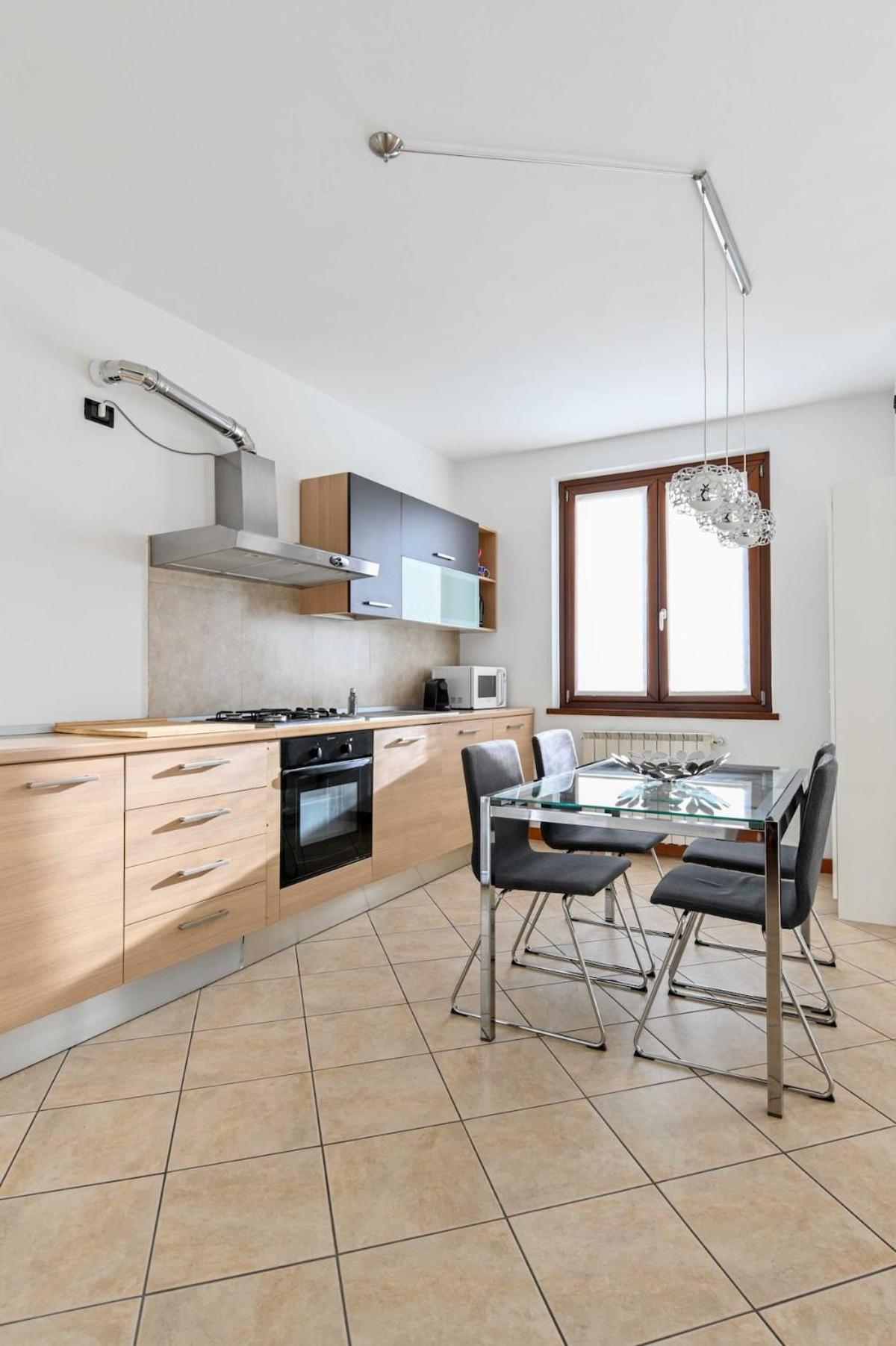 HOST4U - CASA PIERINA Vista Lago d'Iseo
