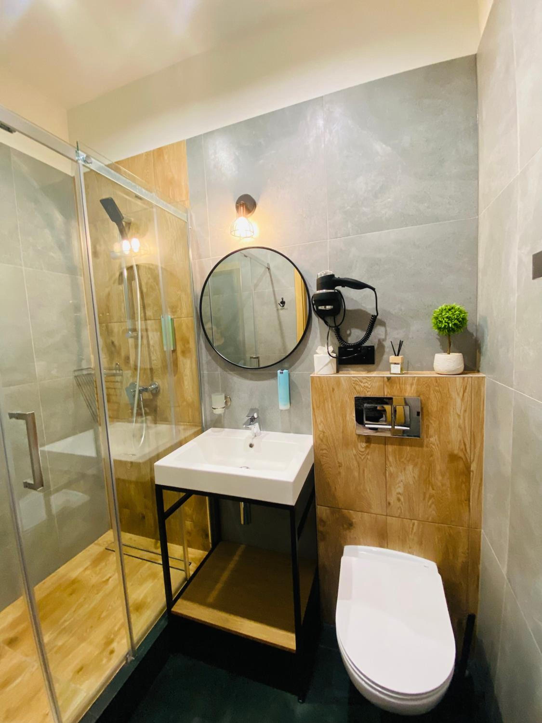 Krakow Apartments & Rooms