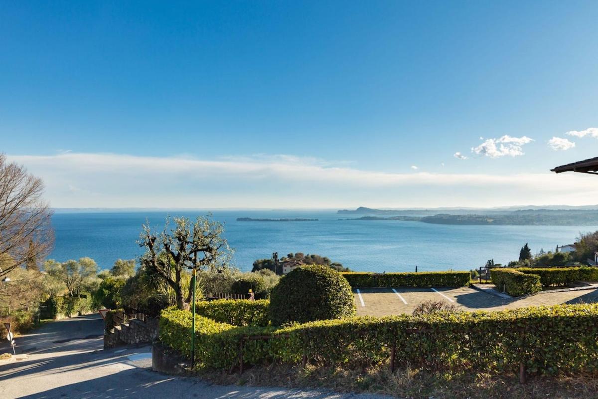 Panorama - Lake Garda View - by HOST4U