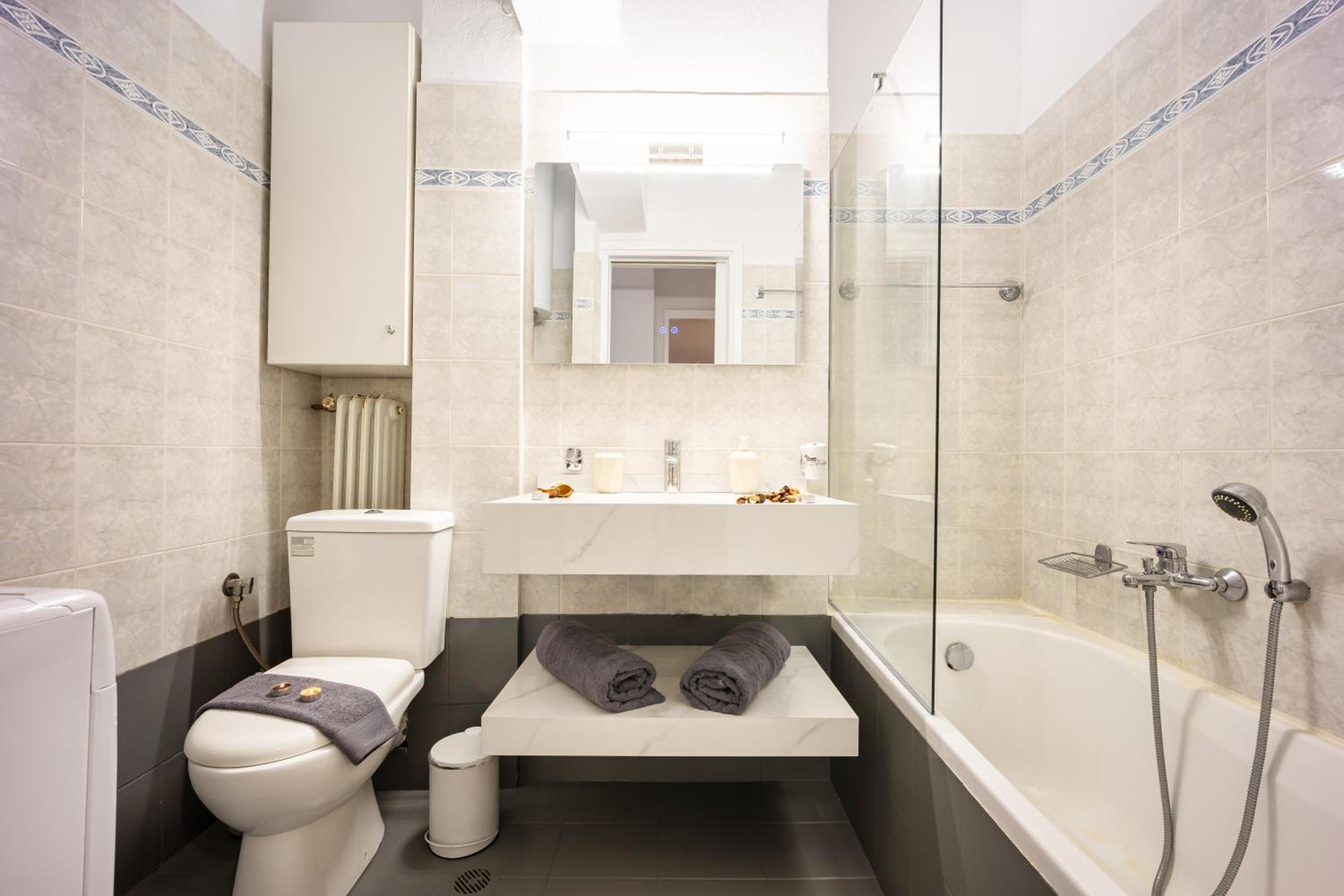 Acropolis Retreat Stay in Style