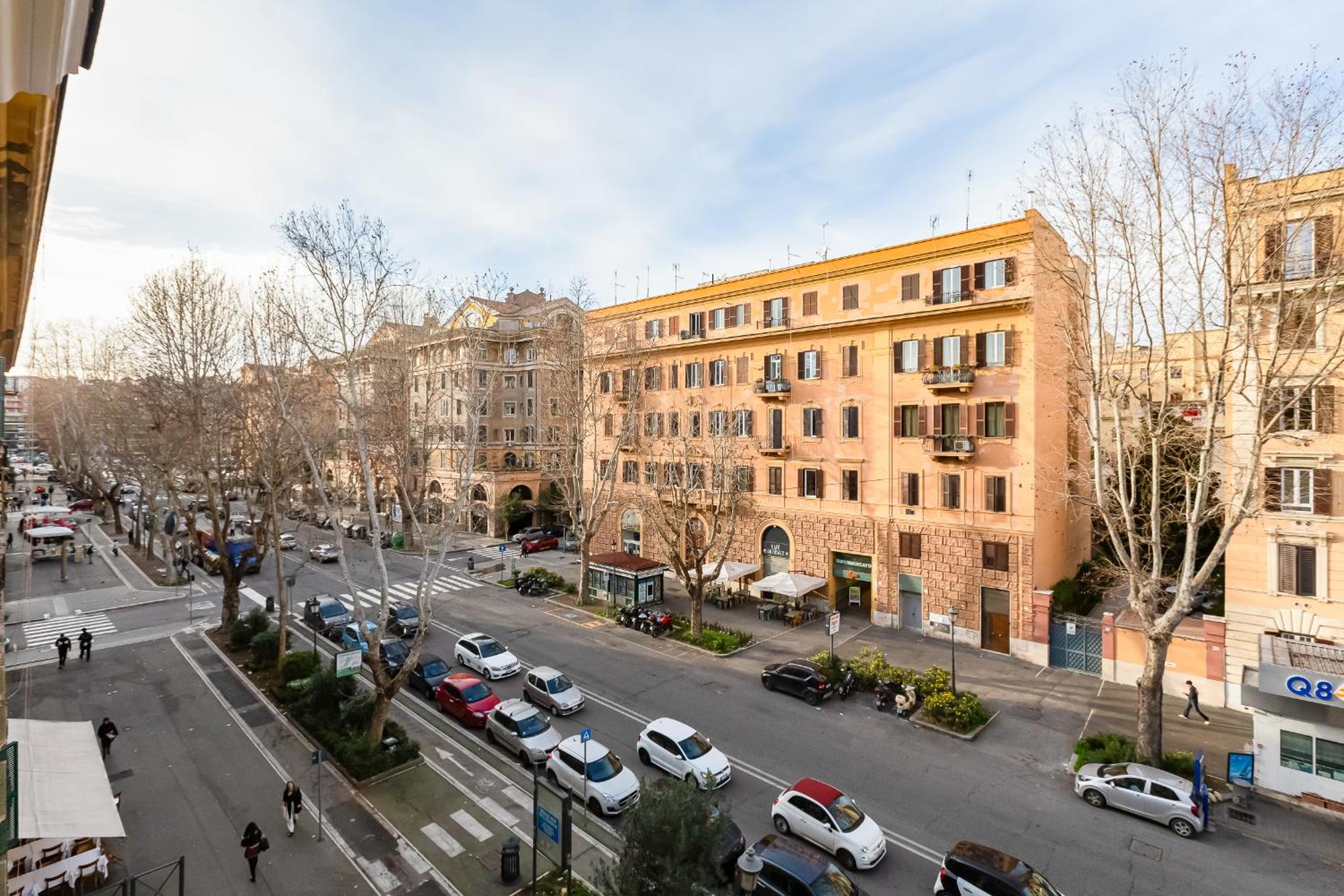 Modern flat in Vatican