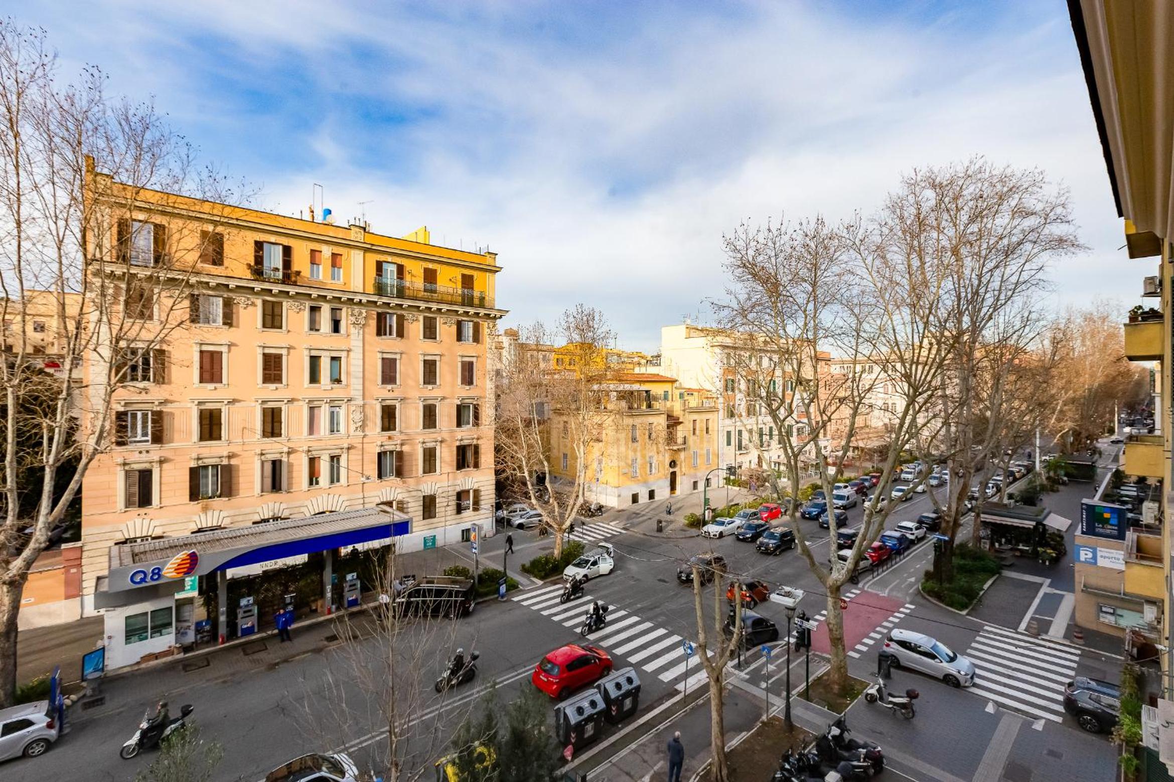 Modern flat in Vatican