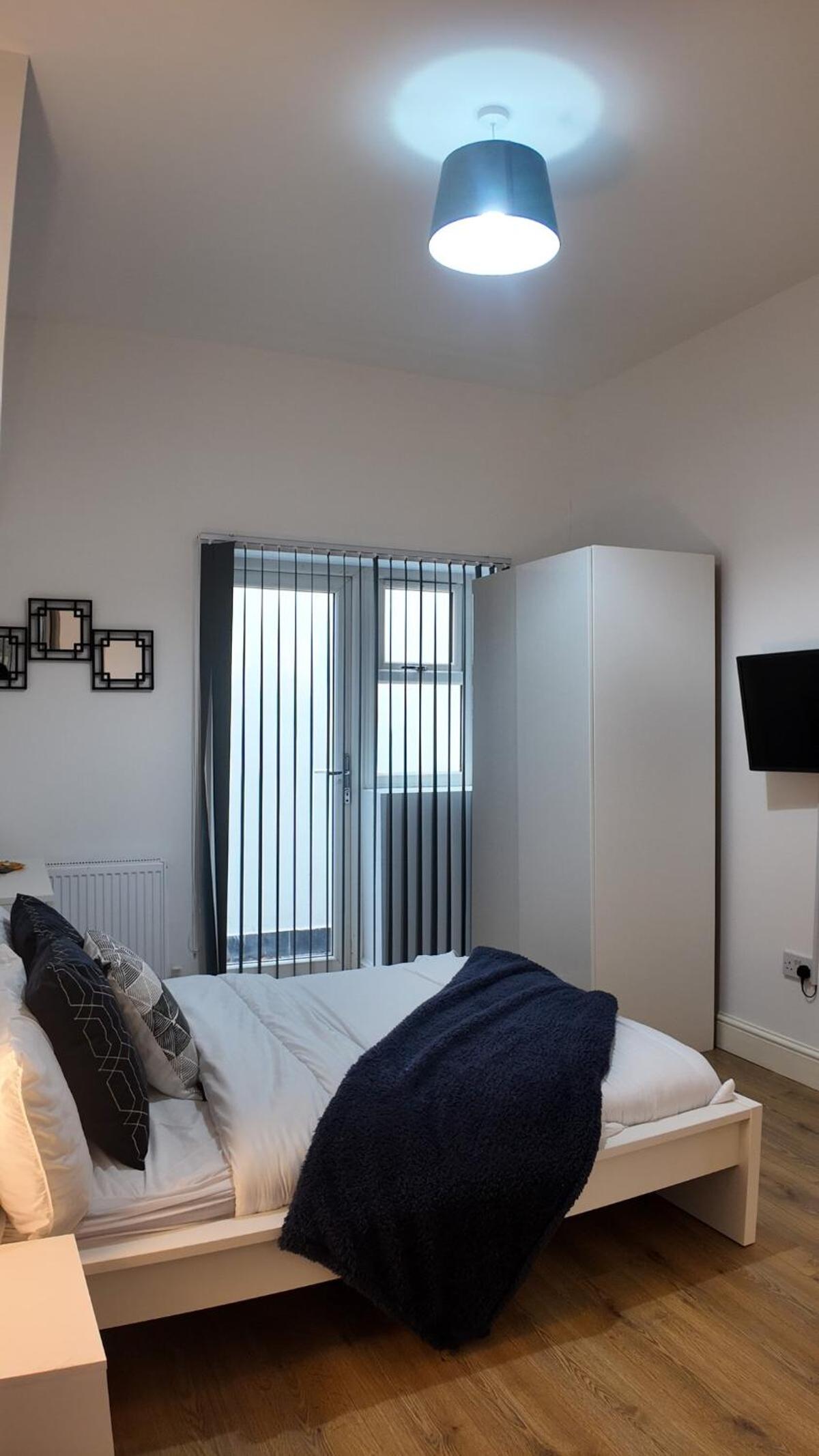 Luxury Sleep 8 in Camden London WR203
