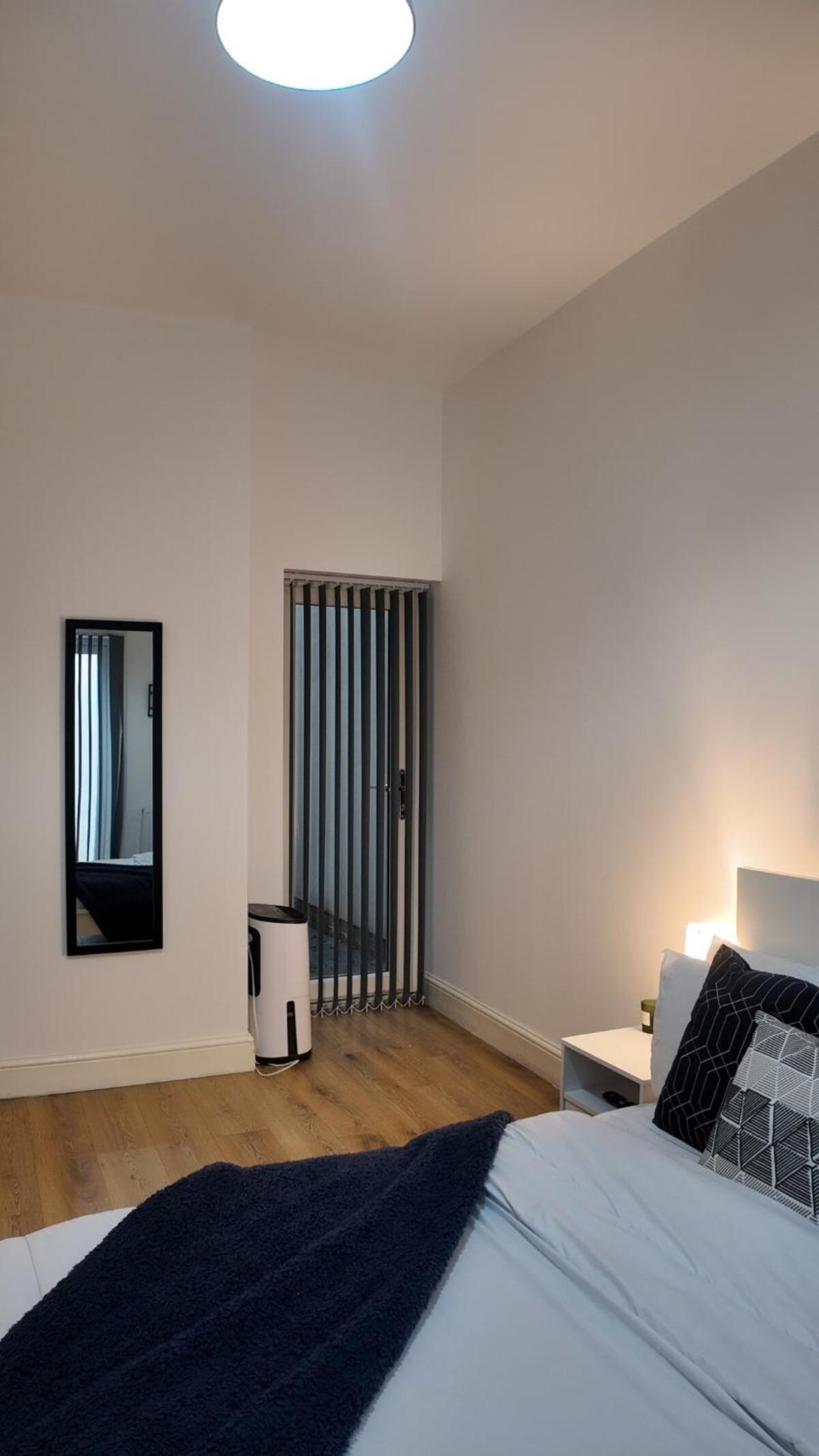 Luxury Sleep 8 in Camden London WR203