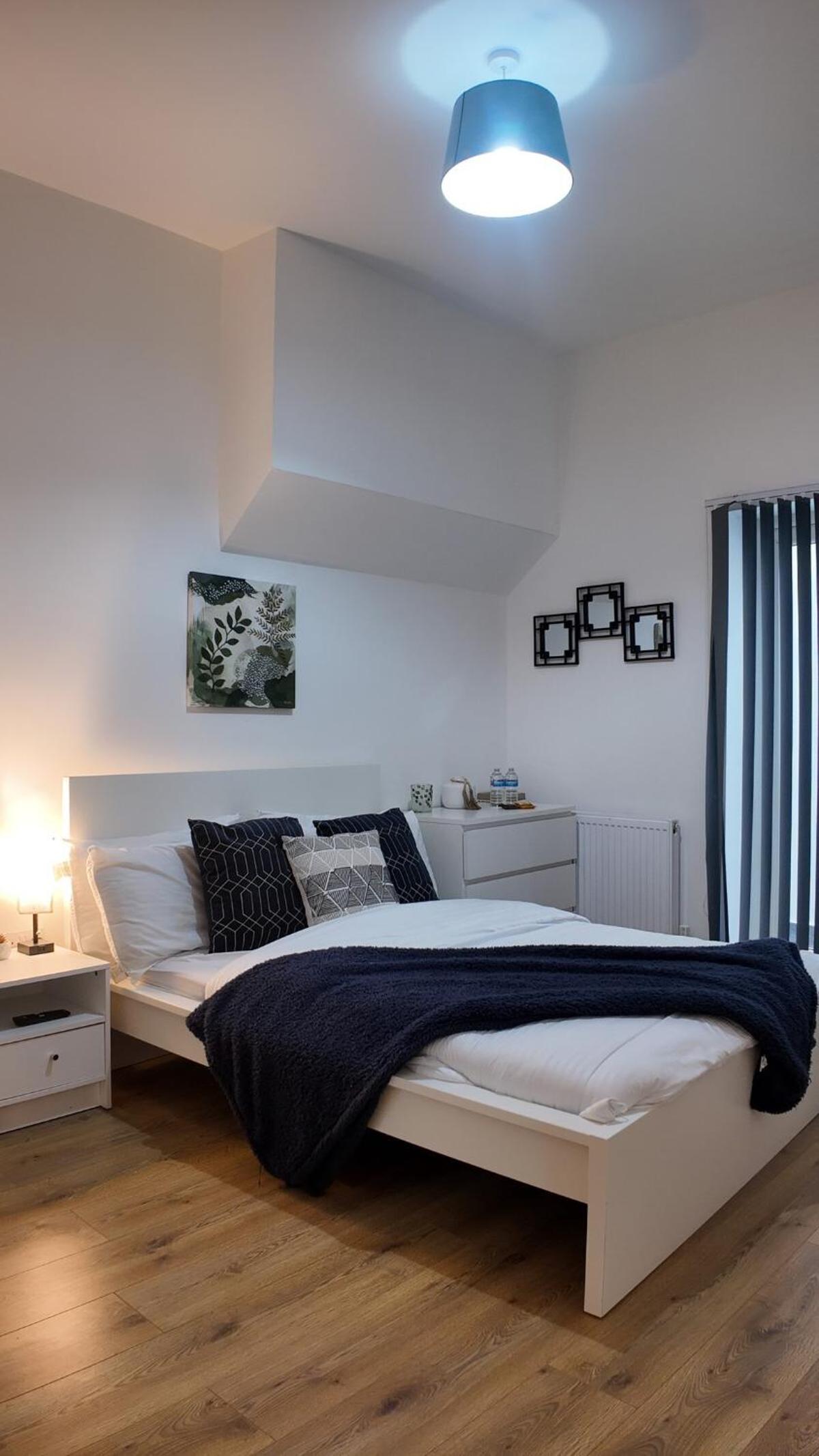 Luxury Sleep 8 in Camden London WR203