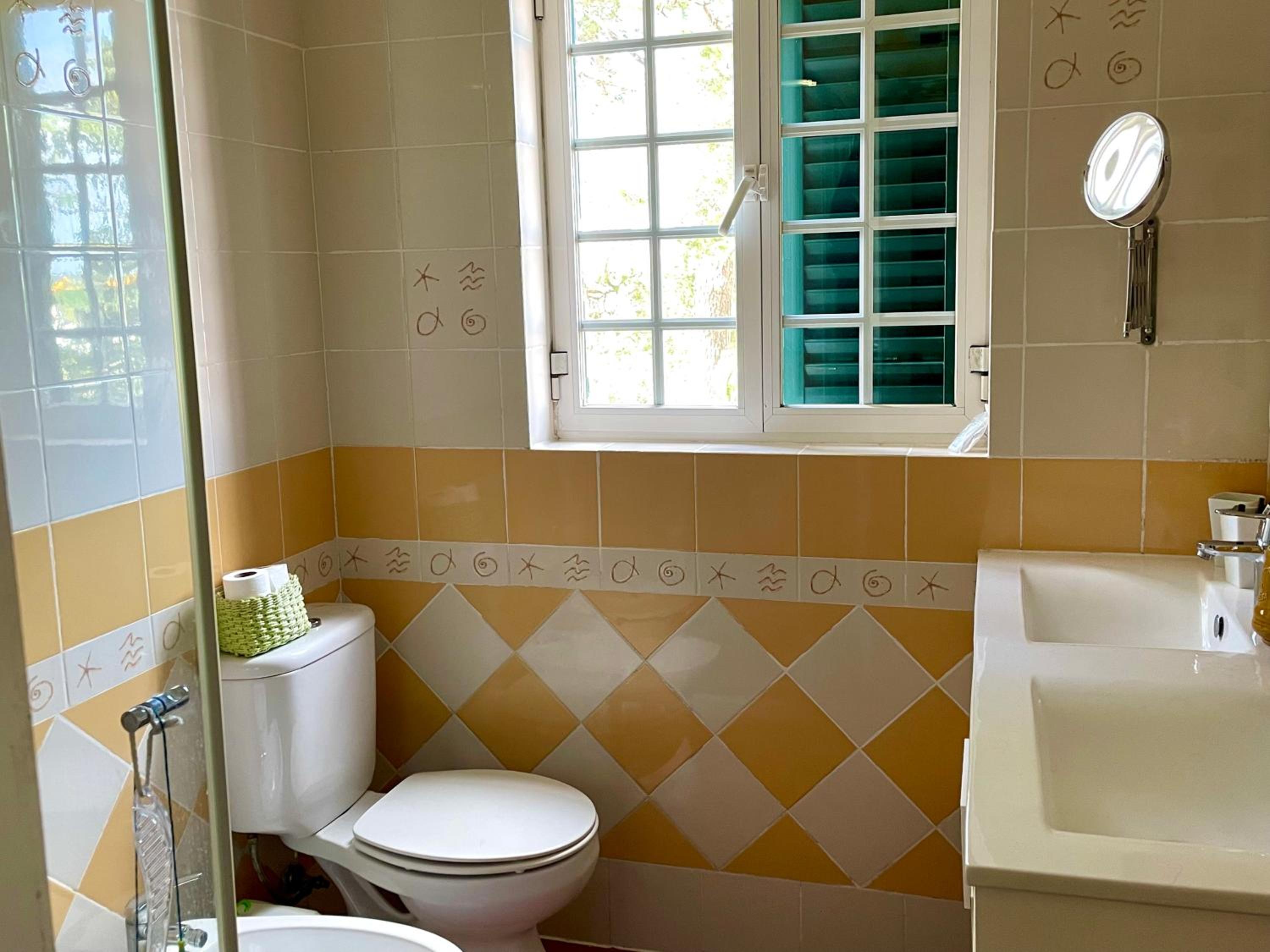 Sesimbra Country House with Swimming Pool