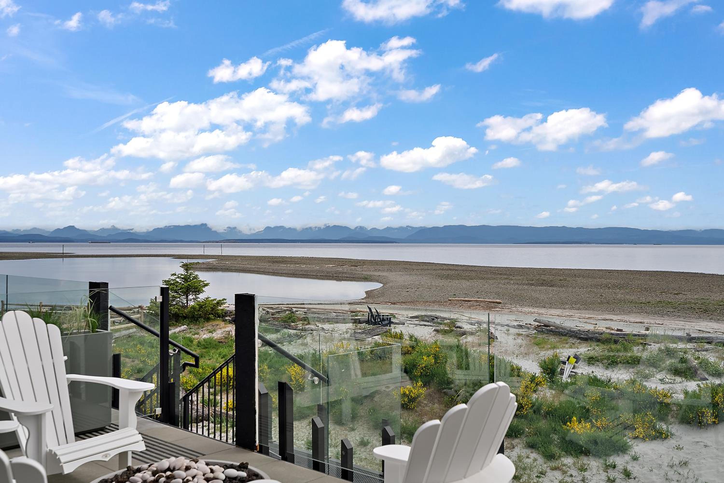 Saratoga Beachfront Villa