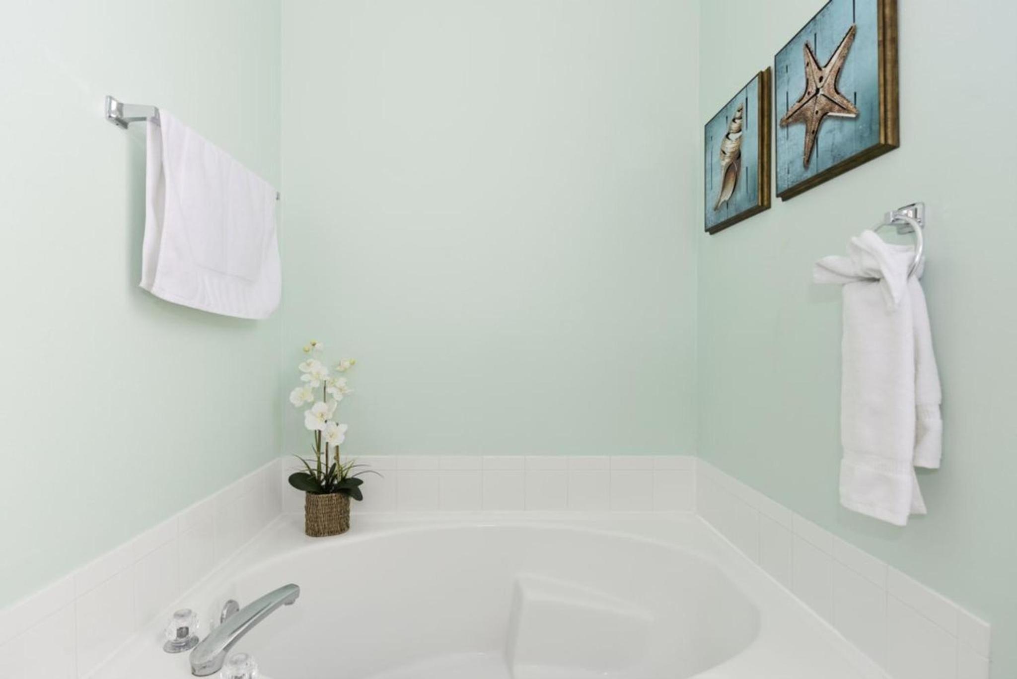 Caribbean Breeze: Pool Home 3 Miles to Disney