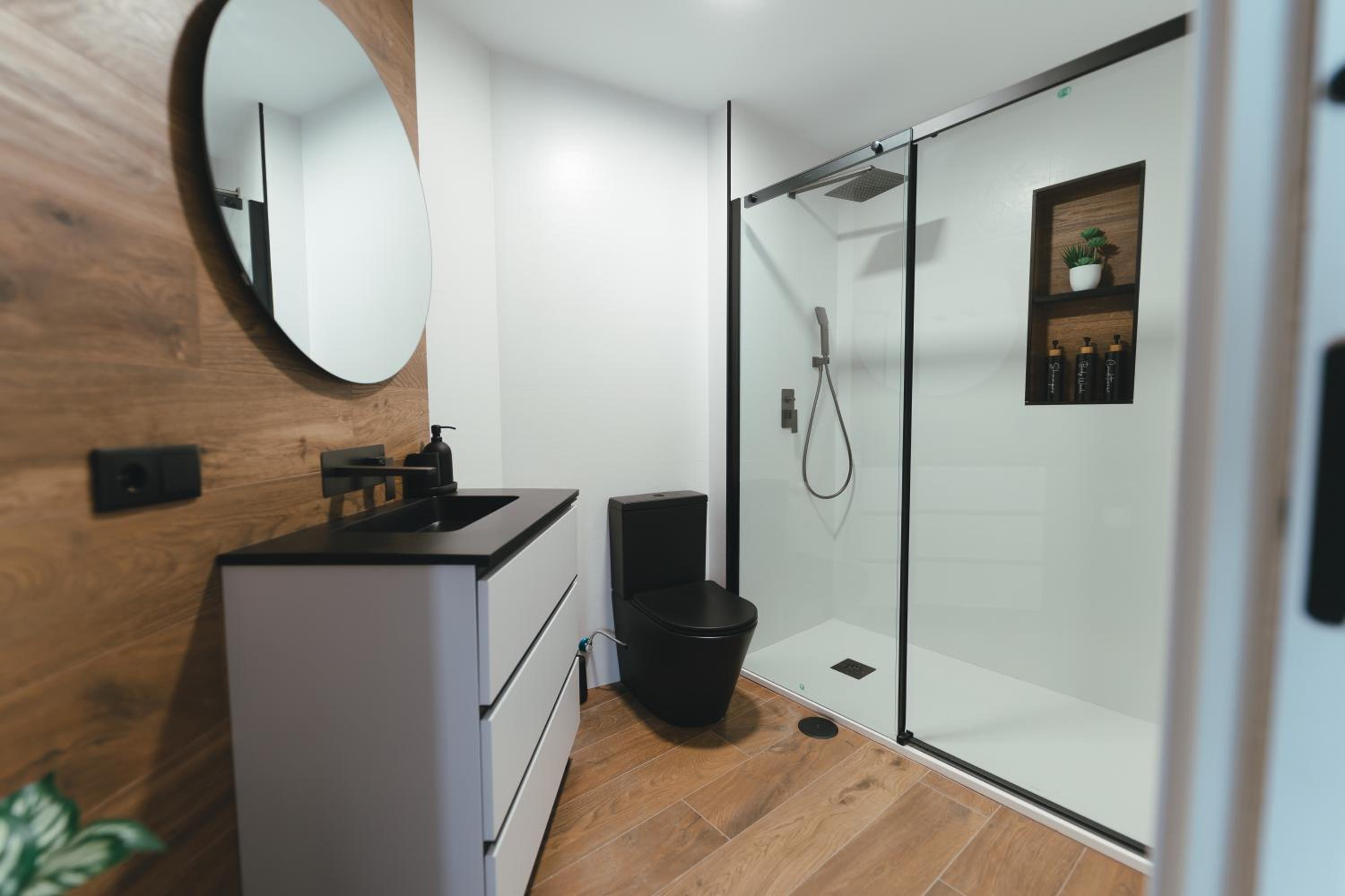 Macarena Suites, con Parking Privado Gratis