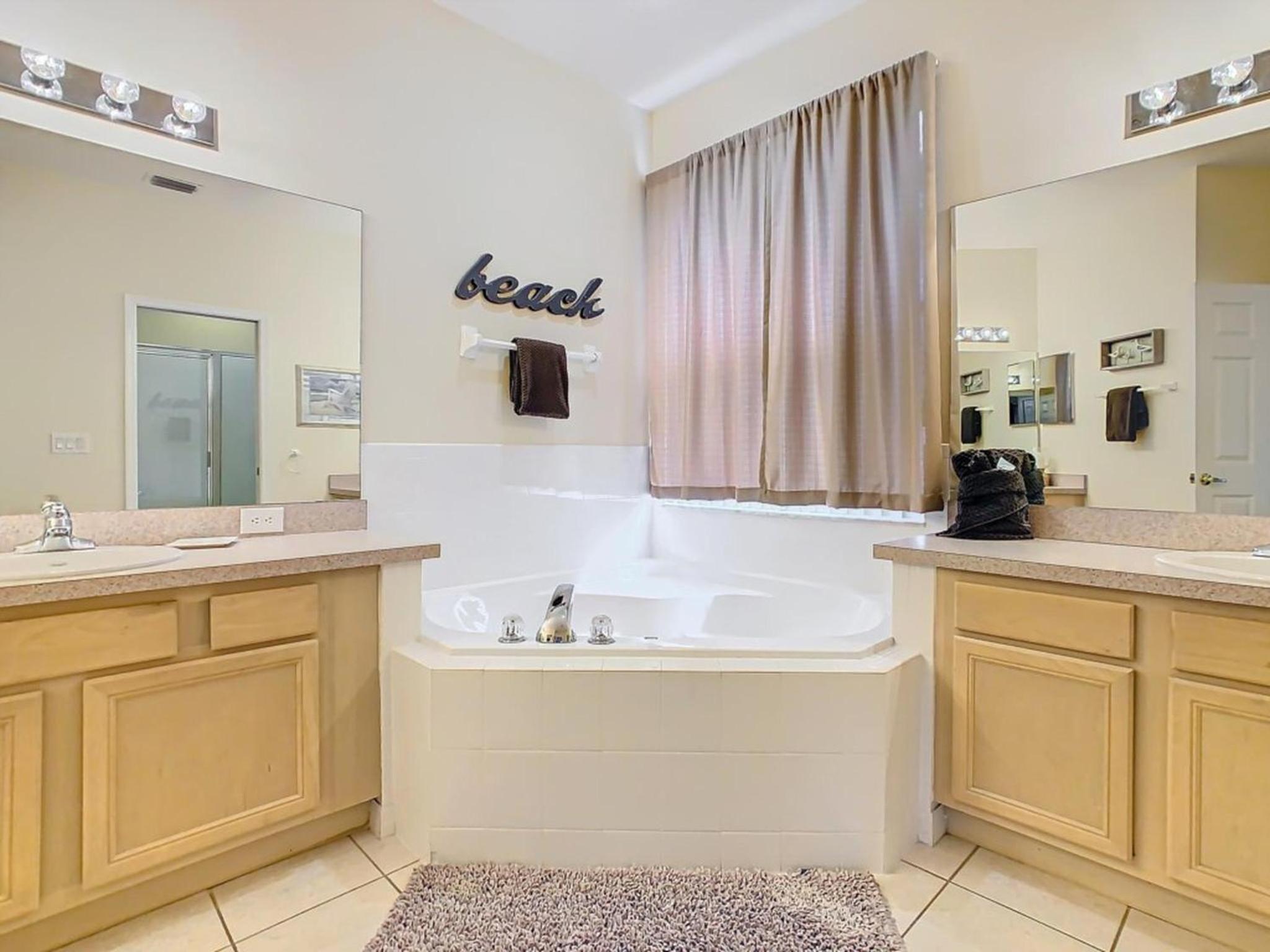 Elegant 5BR Home w/ Private Pool+Spa Near Disney