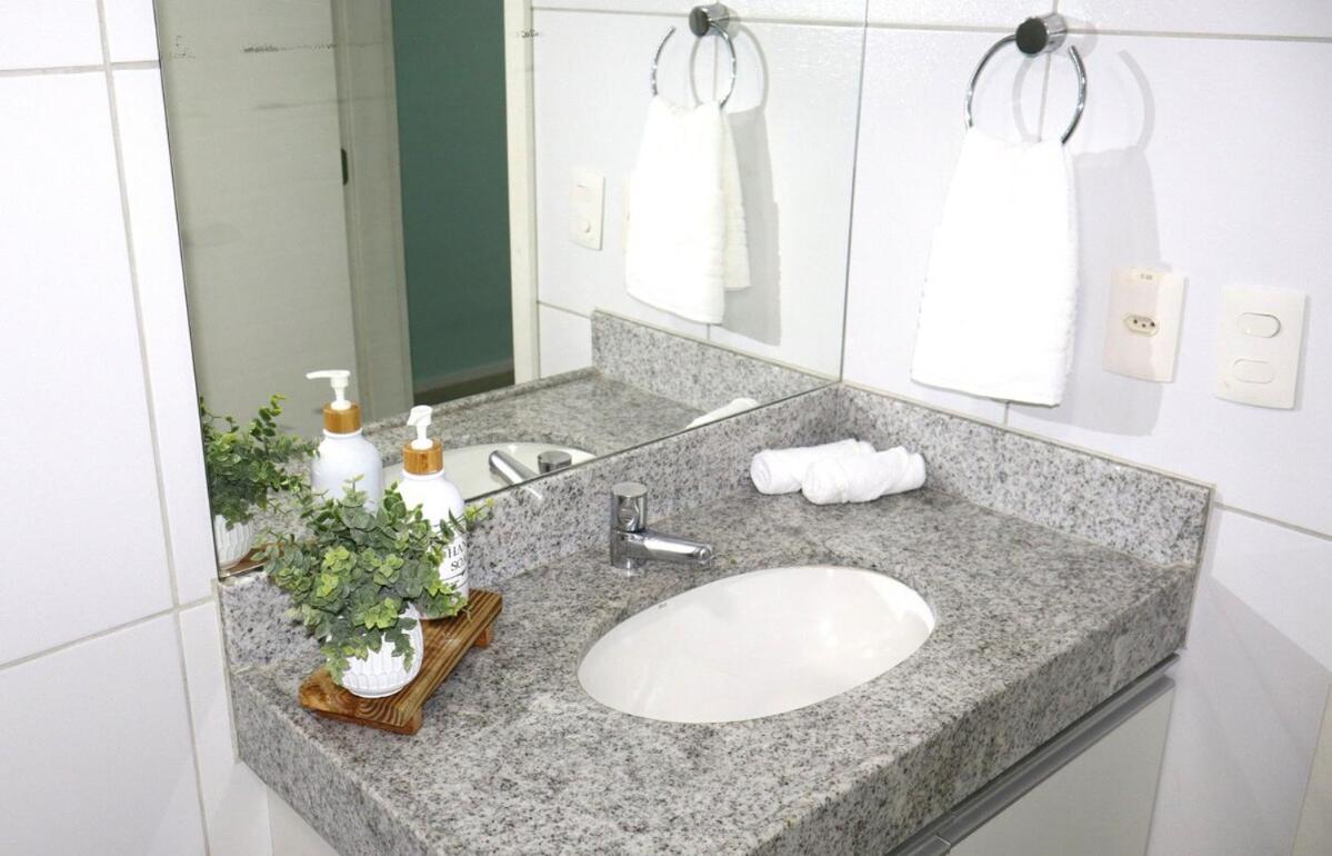 Hospede-se Perto do Beach Park - Conforto e Lazer Garantidos! Solarium Residence