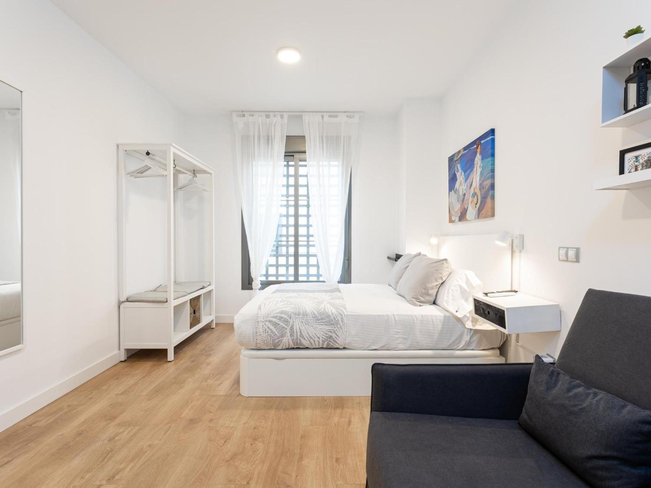 H2M Dos Aceras Loft ground floor, air conditioning, wifi