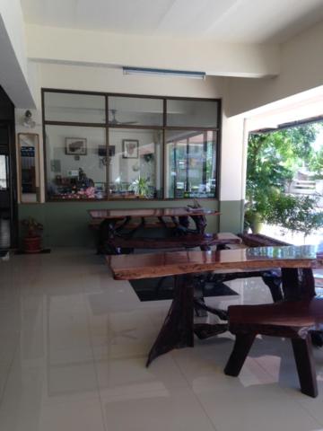Baan Mitreejit