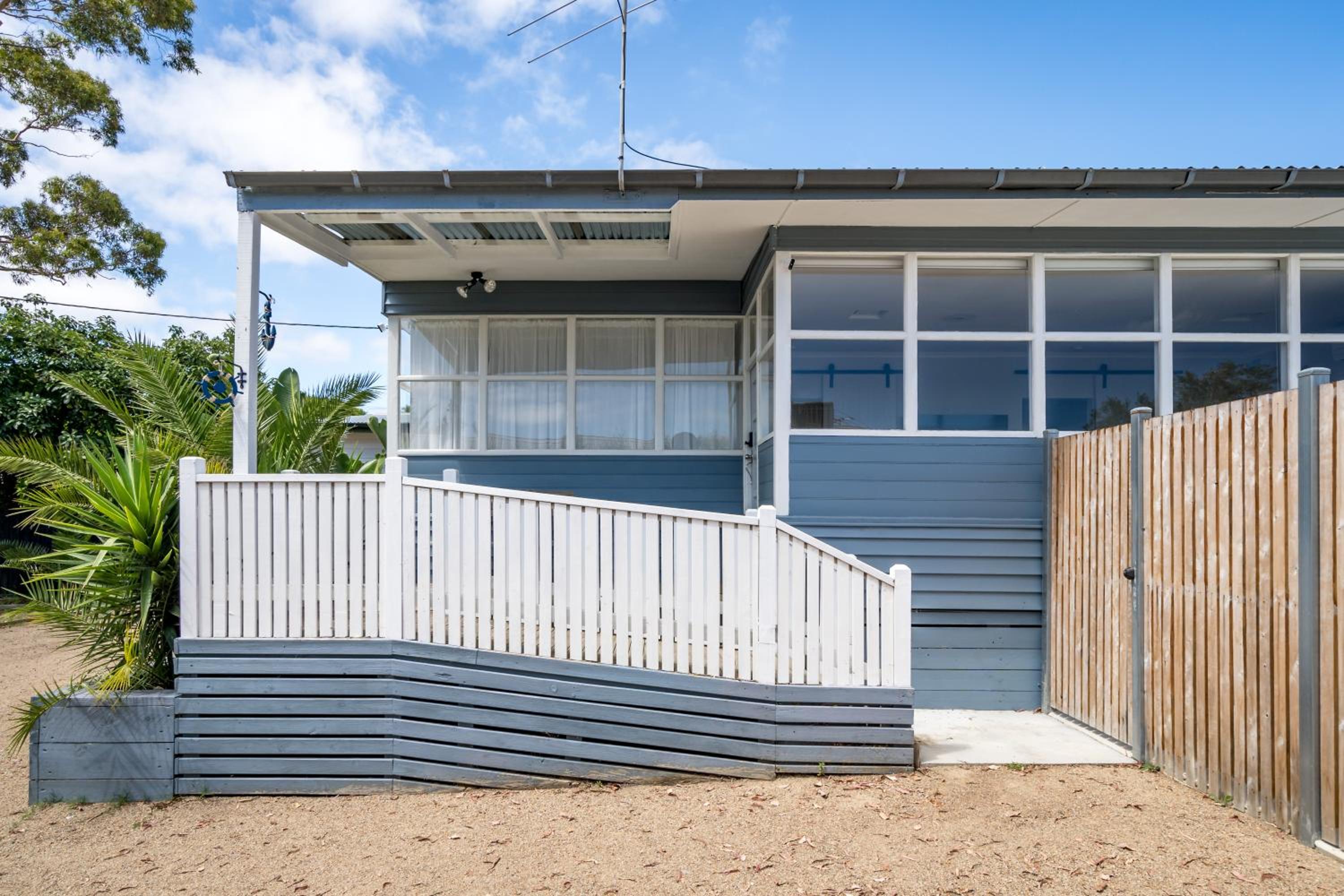 Cosy Holiday Home 3BR near the beach with free parking