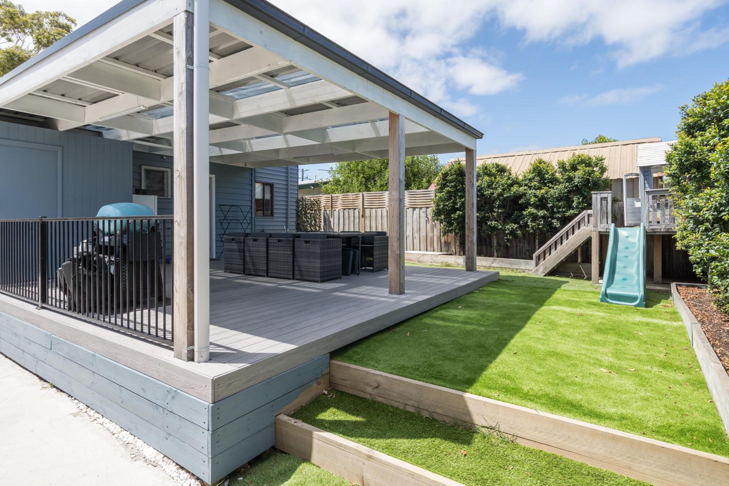 Cosy Holiday Home 3BR near the beach with free parking