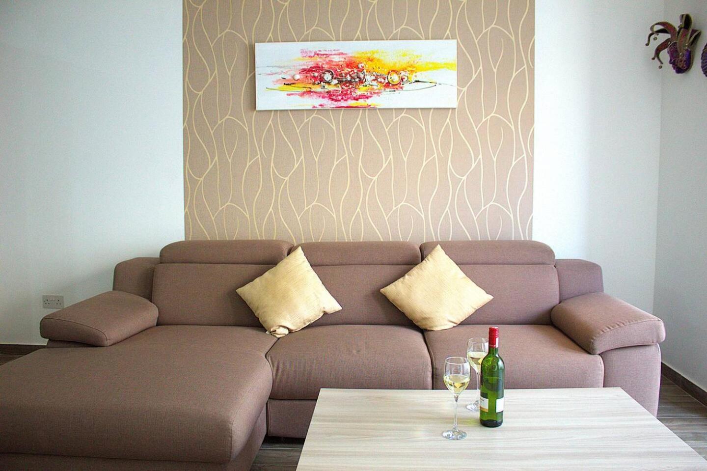 Stylish 3bedroom apartment Gzira by Homely