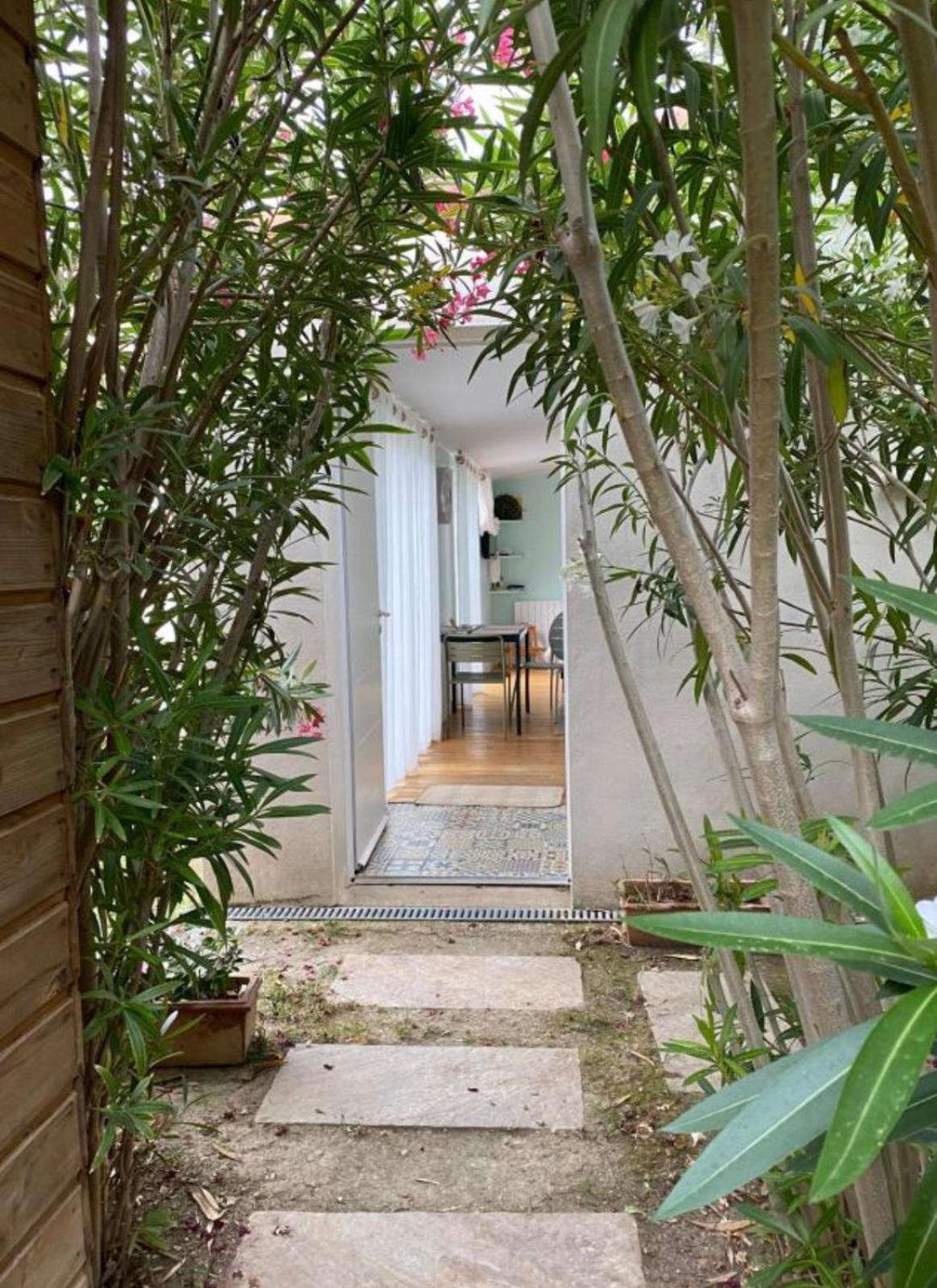Chambre studio indépendante au calme avec piscine et climatisation, photo 17