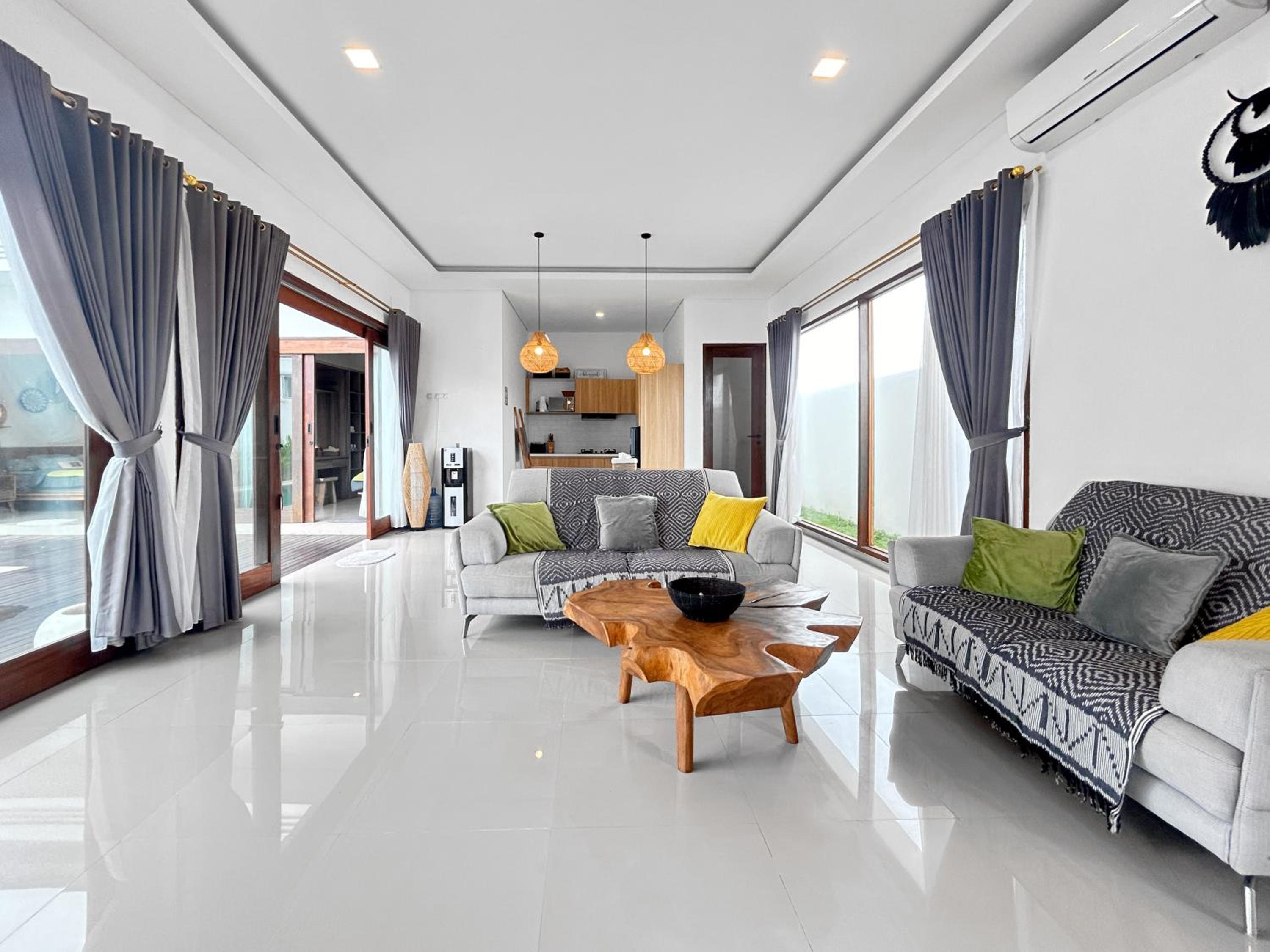 Jena Villa