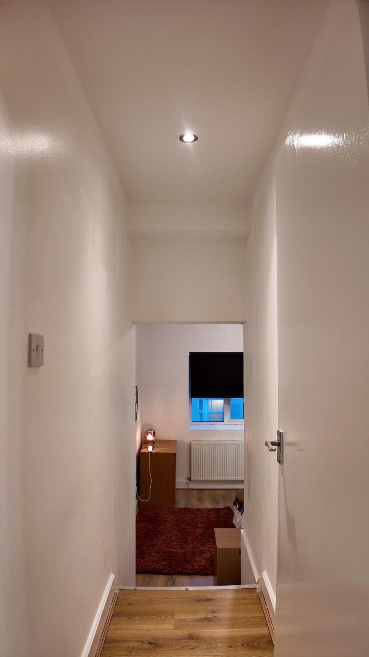 Luxury 4 Bedroom with Patio - 10 min from Westfield HR3