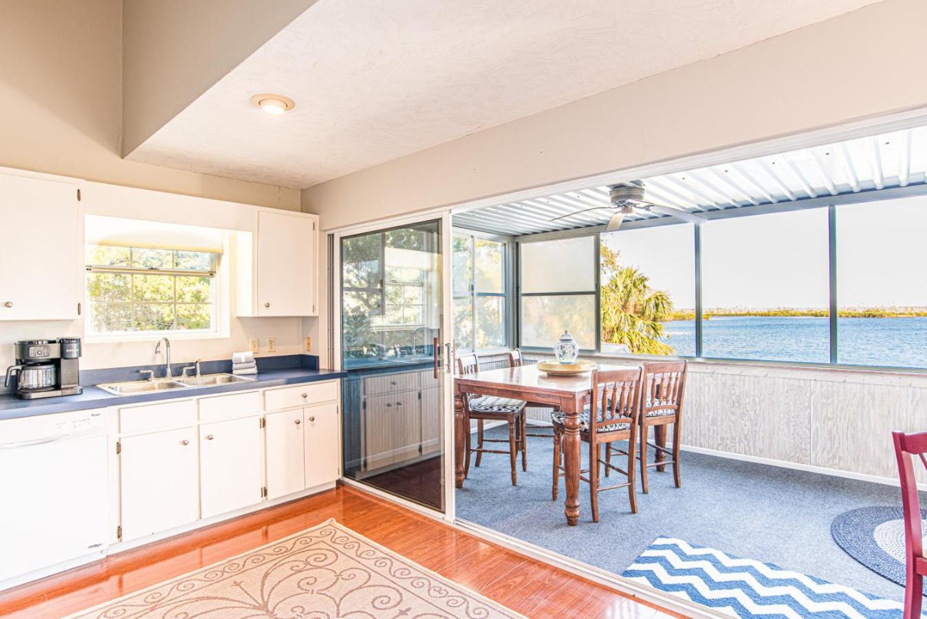 Ozello Coastal Lodge Your Tranquil Waterfront Retreat Sleeps 6 Private Dock Dog Ok