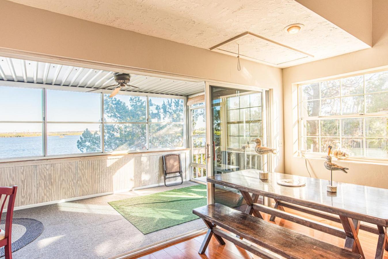 Ozello Coastal Lodge Your Tranquil Waterfront Retreat Sleeps 6 Private Dock Dog Ok
