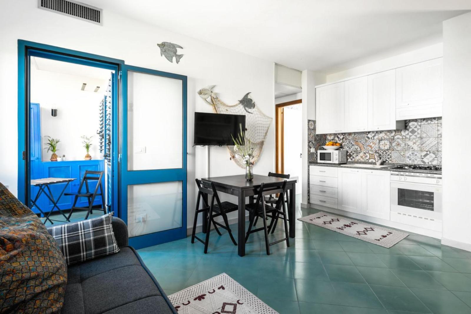 Manzoni17 - Modern Apartment Near the Sea in Castro - Marea Stays Collection