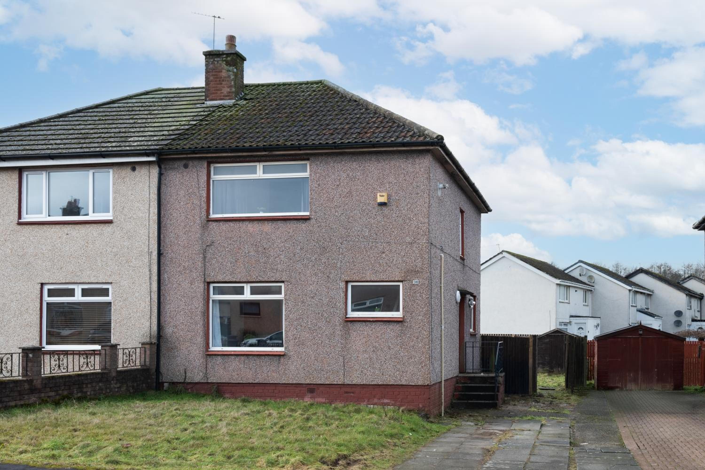 4 Bedrooms-2Bath-Free Parking