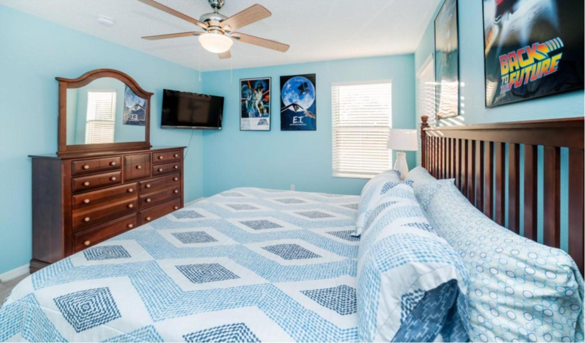 Emerald Island Getaway – Sleeps 13!