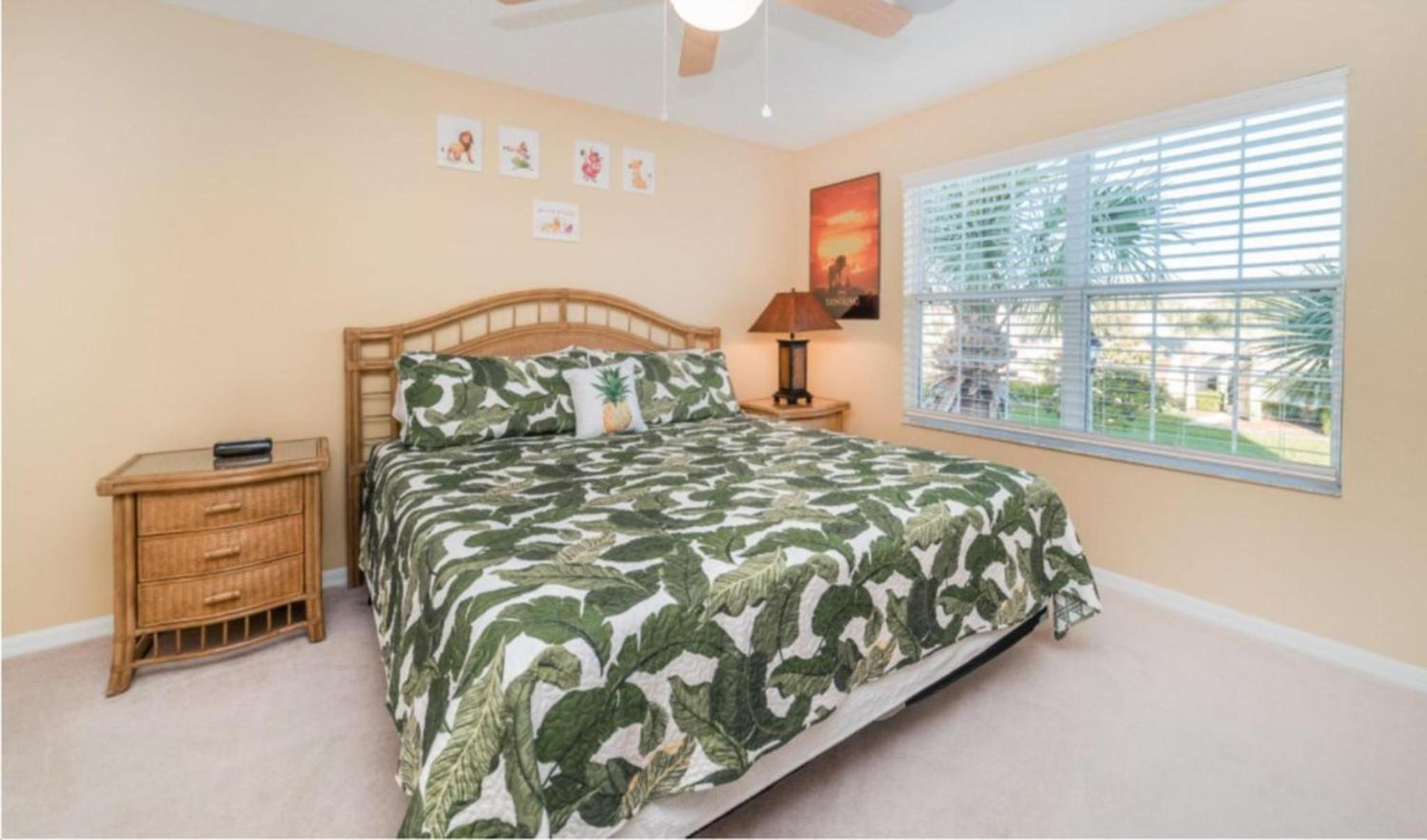 Emerald Island Getaway – Sleeps 13!