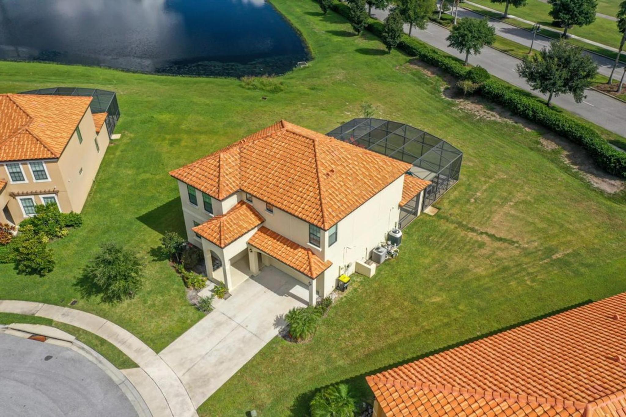 Family Oasis Near Disney - Pool & Resort Access