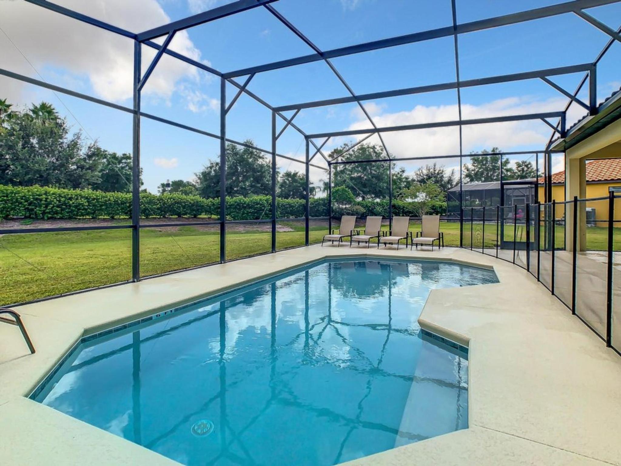 Family Oasis Near Disney - Pool & Resort Access
