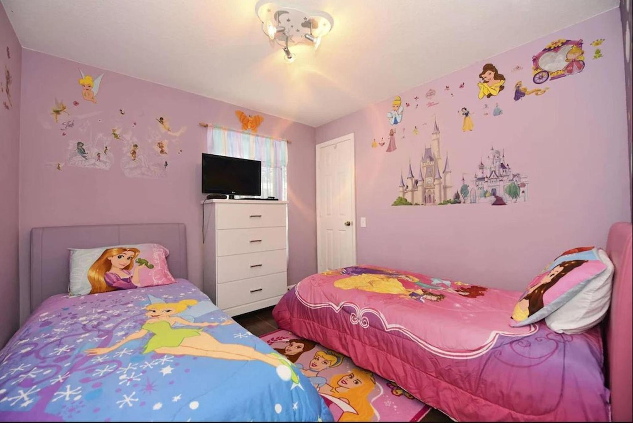 Family Villa Near Disney with Private Pool