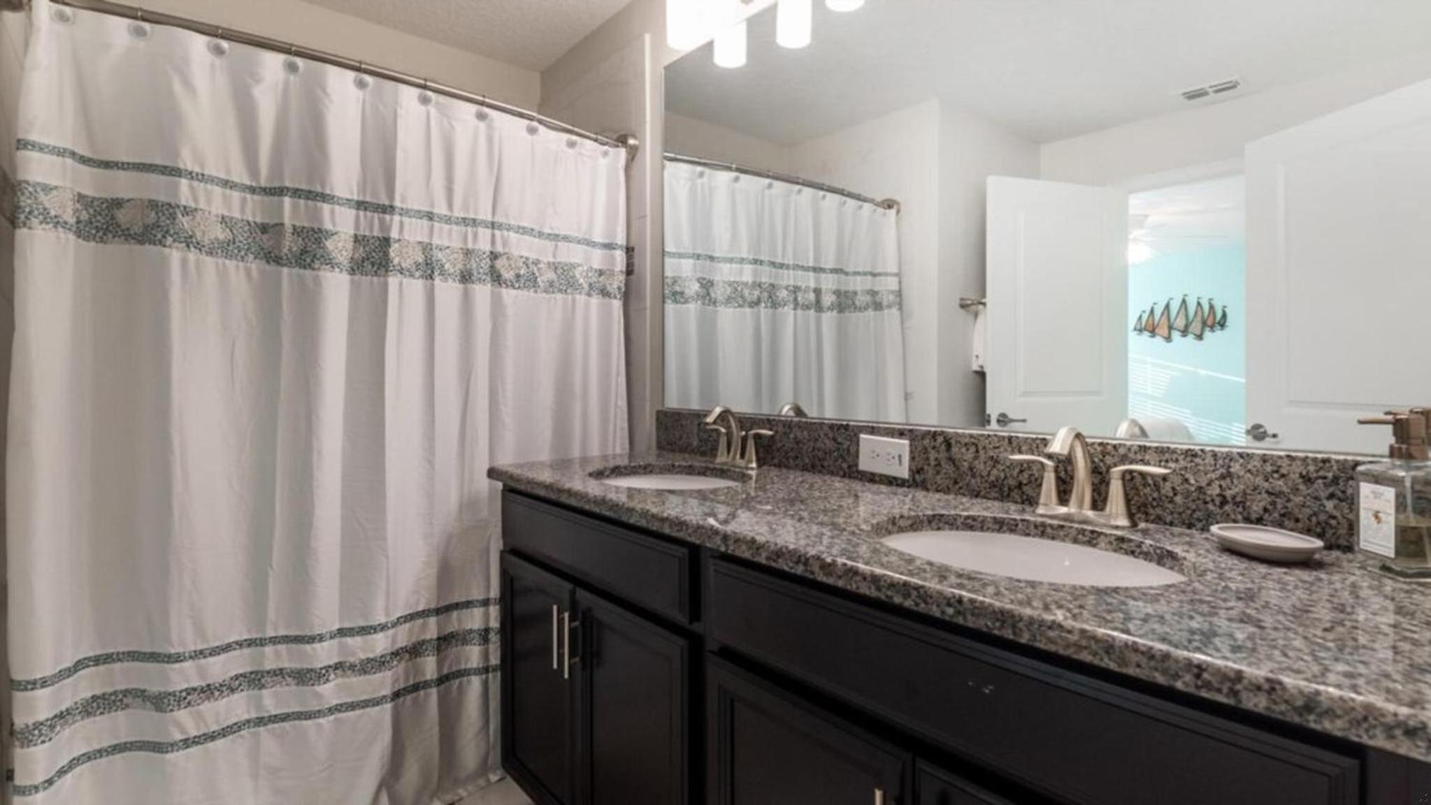 Gatsby Escape: Private Pool Near Disney & Resorts